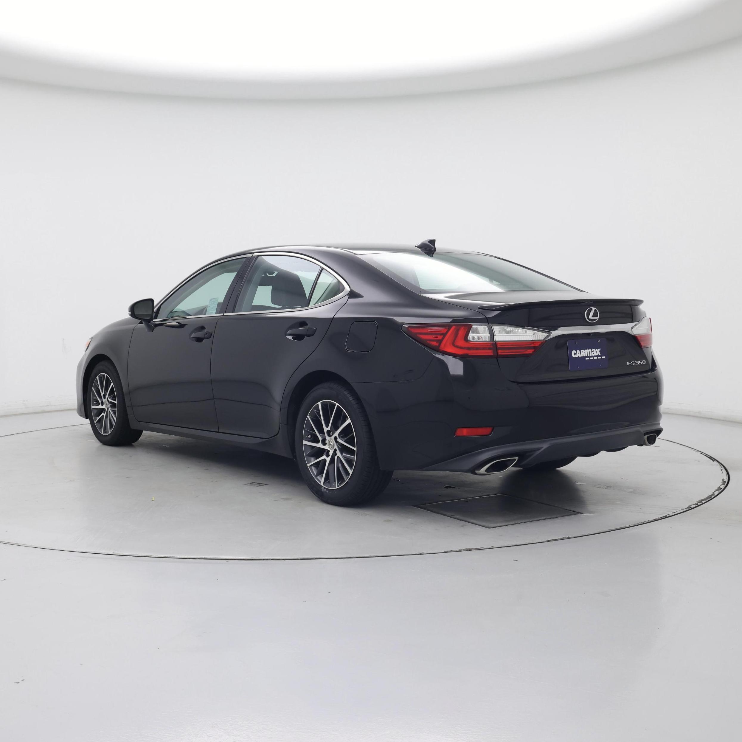 Thumbnail: 2016 Lexus ES - 2
