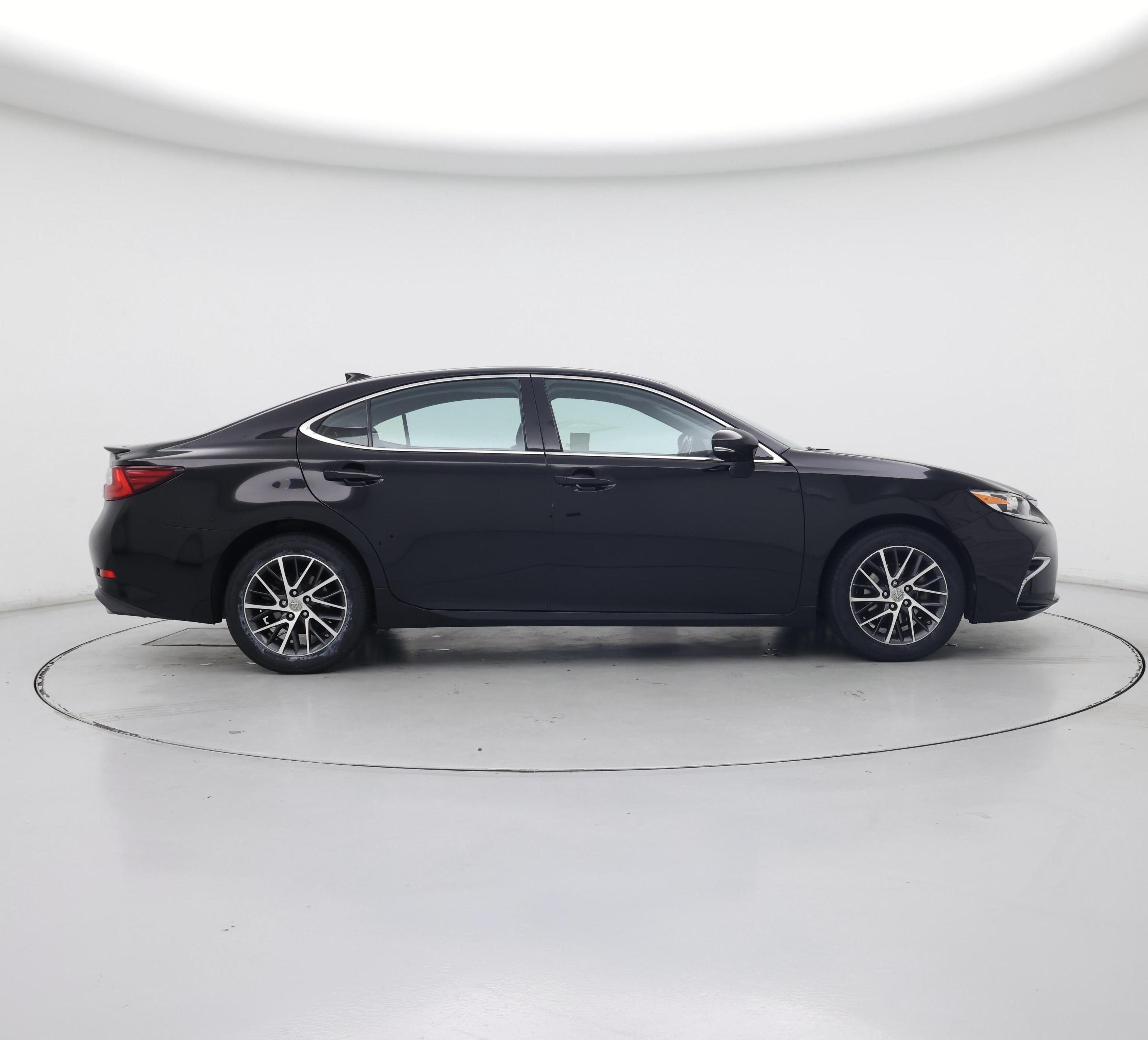Thumbnail: 2016 Lexus ES - 7