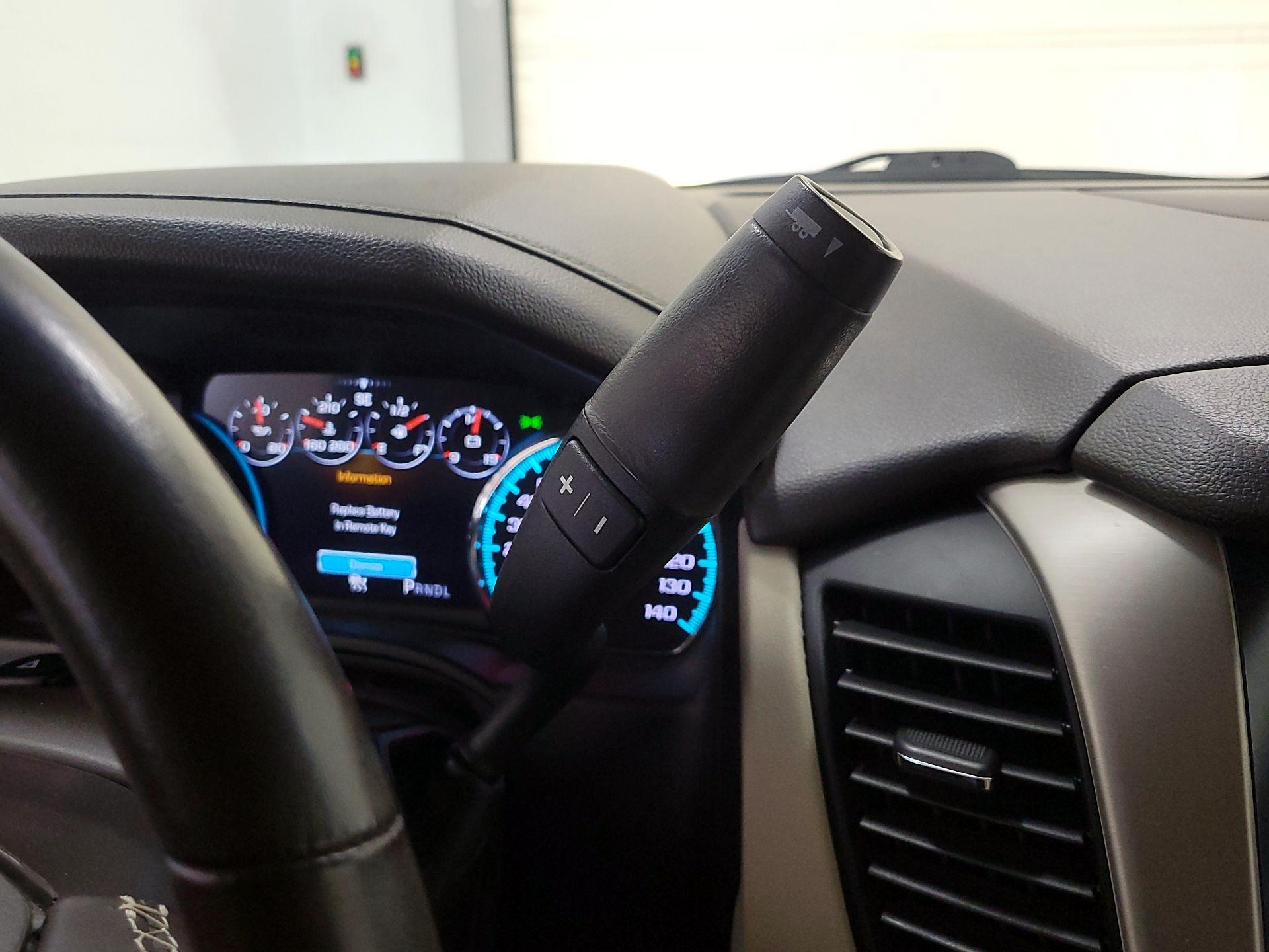 Thumbnail: 2019 GMC Yukon - 17