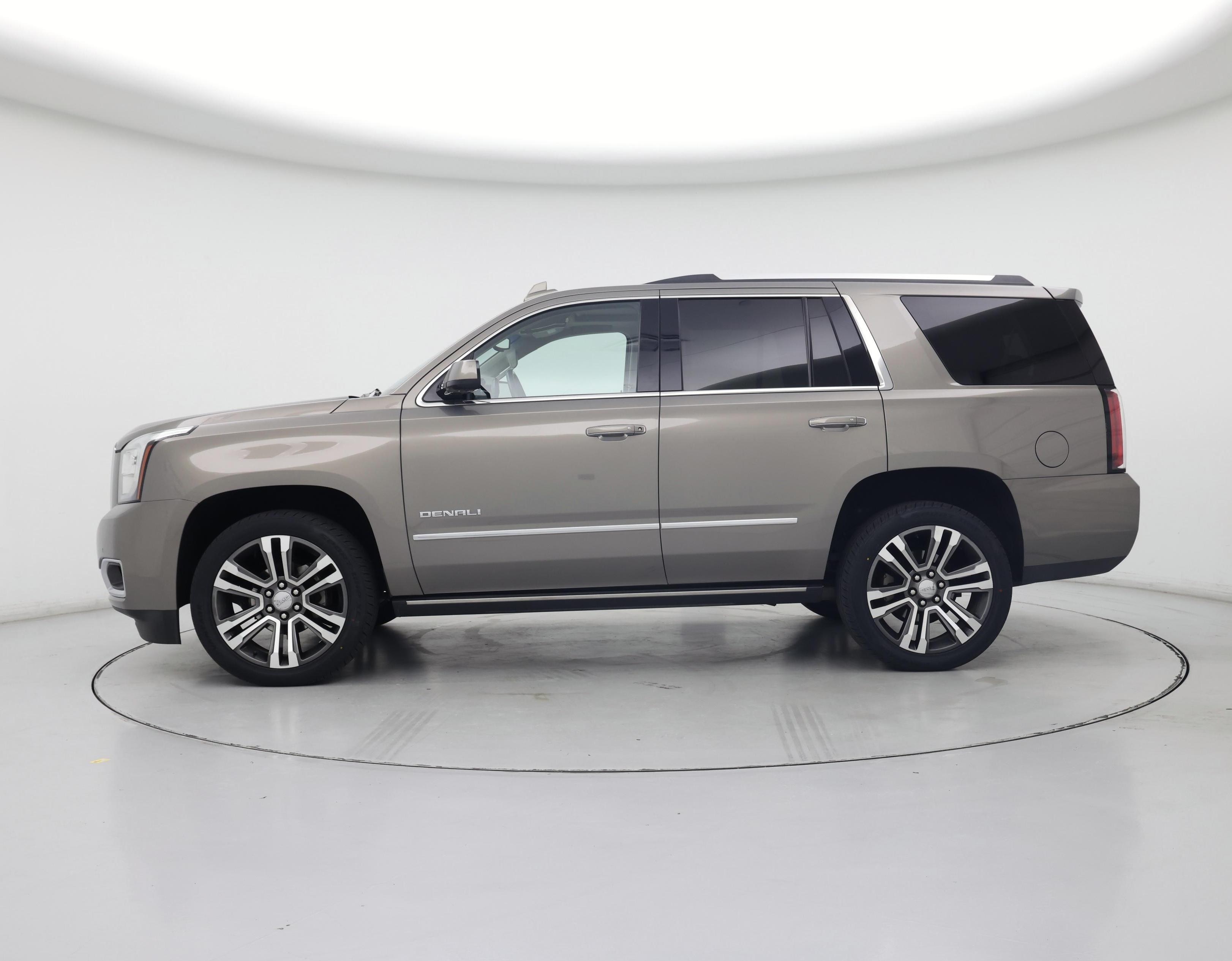 Thumbnail: 2019 GMC Yukon - 3
