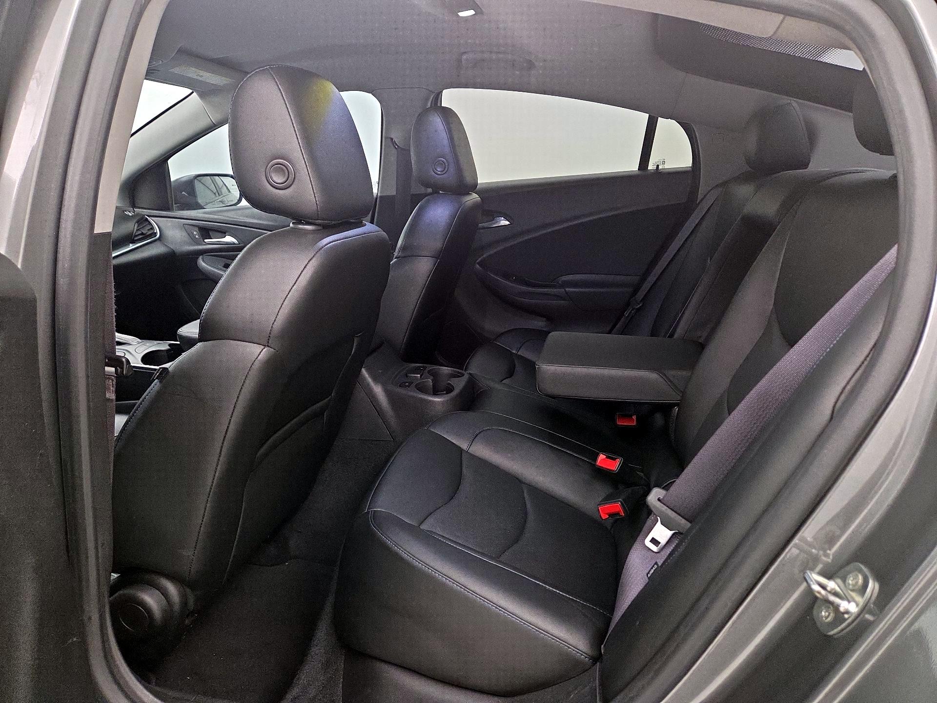 Thumbnail: 2016 Chevrolet Volt - 20
