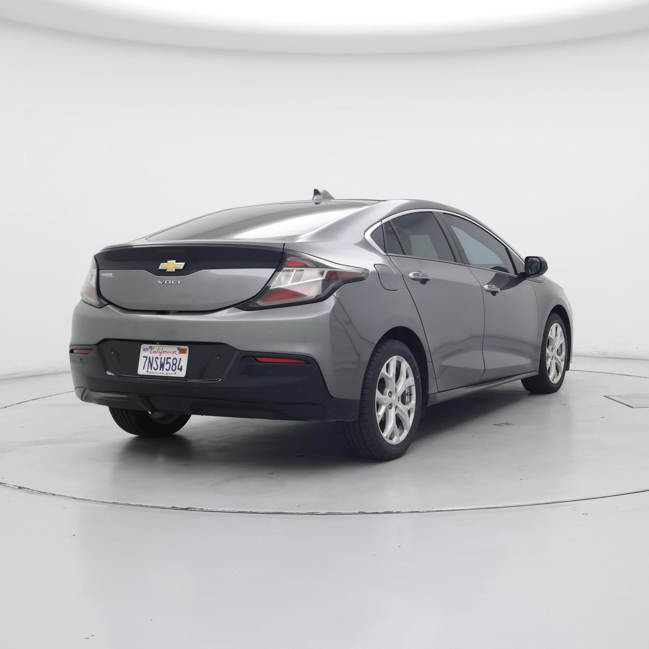 Thumbnail: 2016 Chevrolet Volt - 8