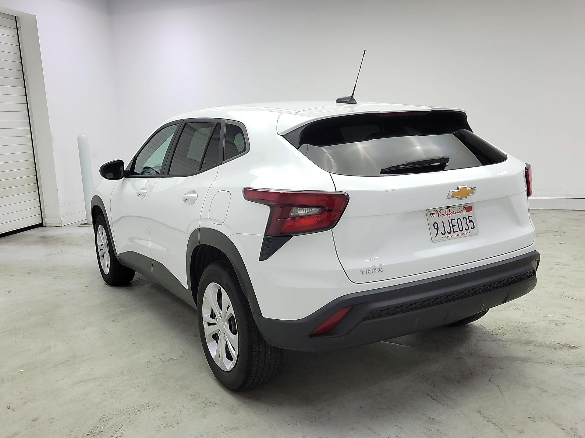 Thumbnail: 2024 Chevrolet Trax - 7