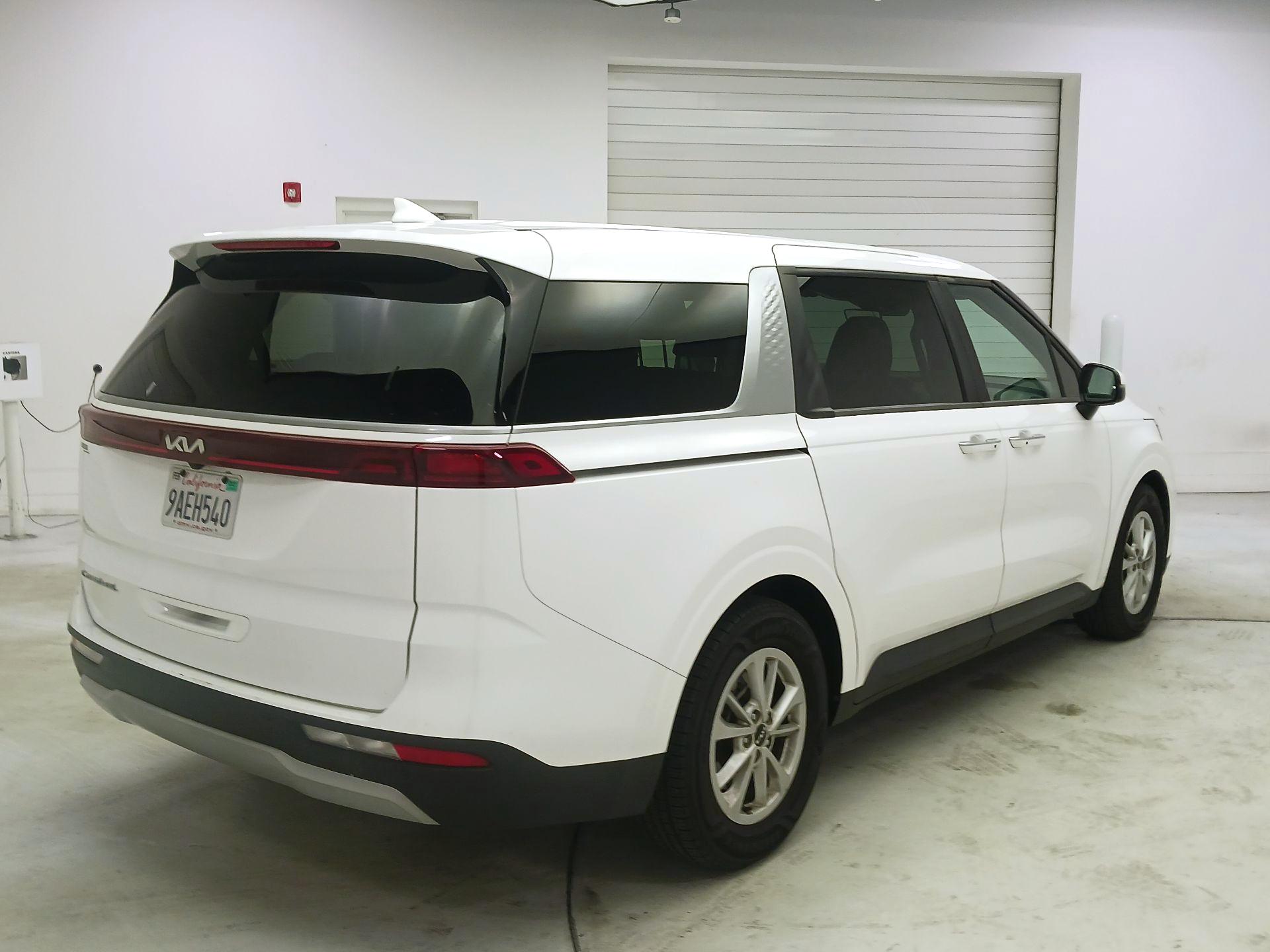 Thumbnail: 2022 Kia Carnival - 5