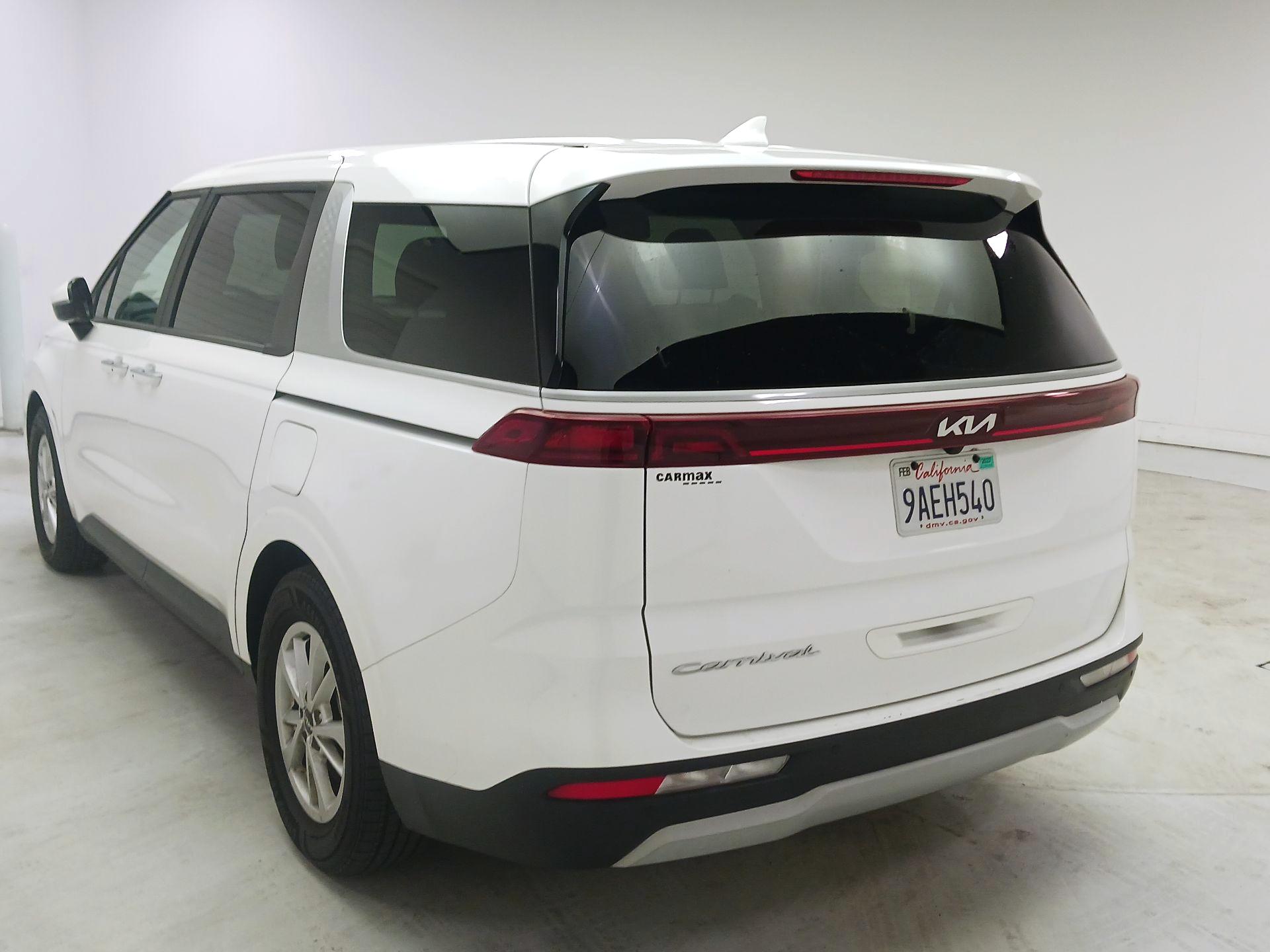 Thumbnail: 2022 Kia Carnival - 7