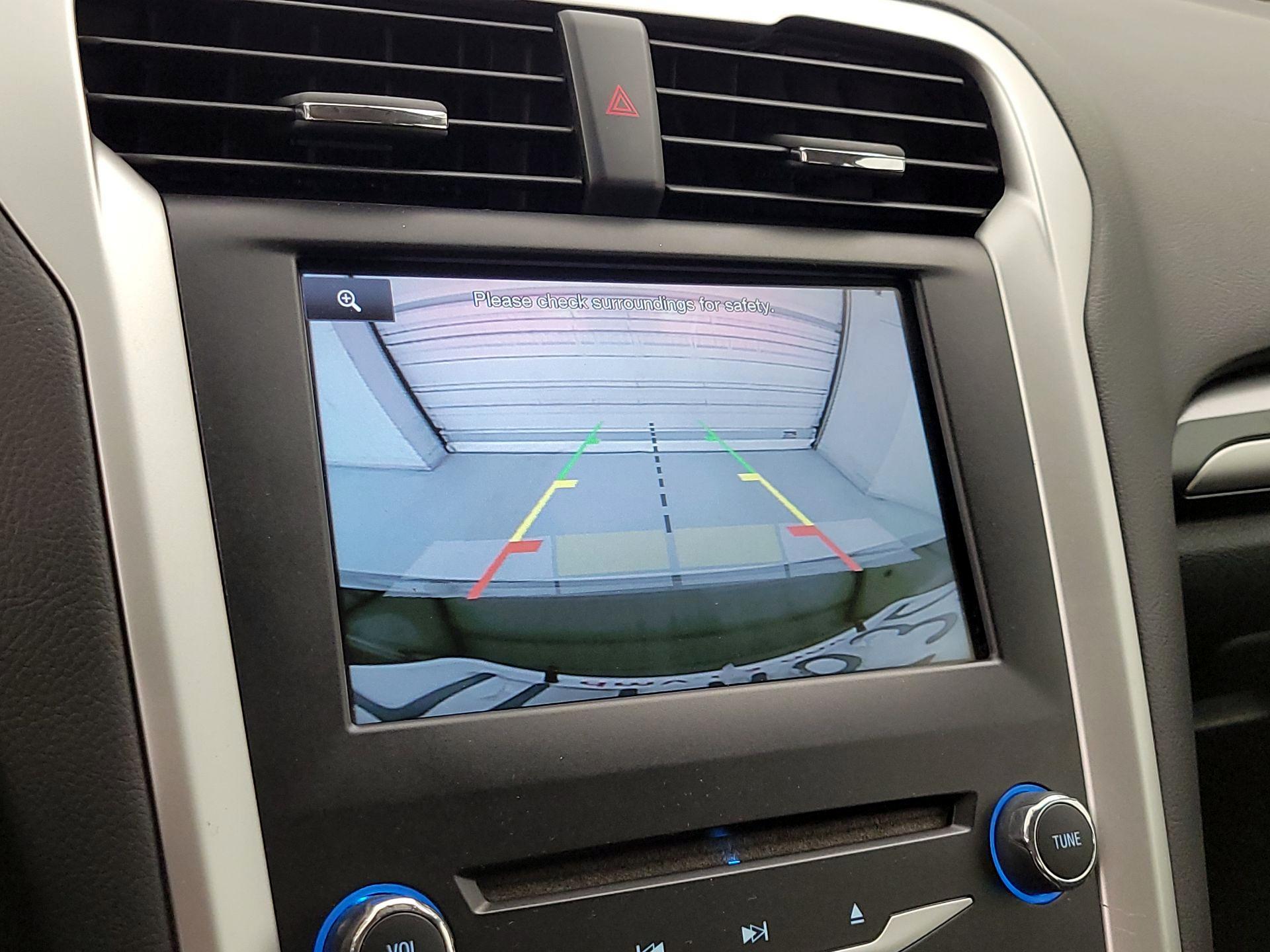 Thumbnail: 2014 Ford Fusion - 12