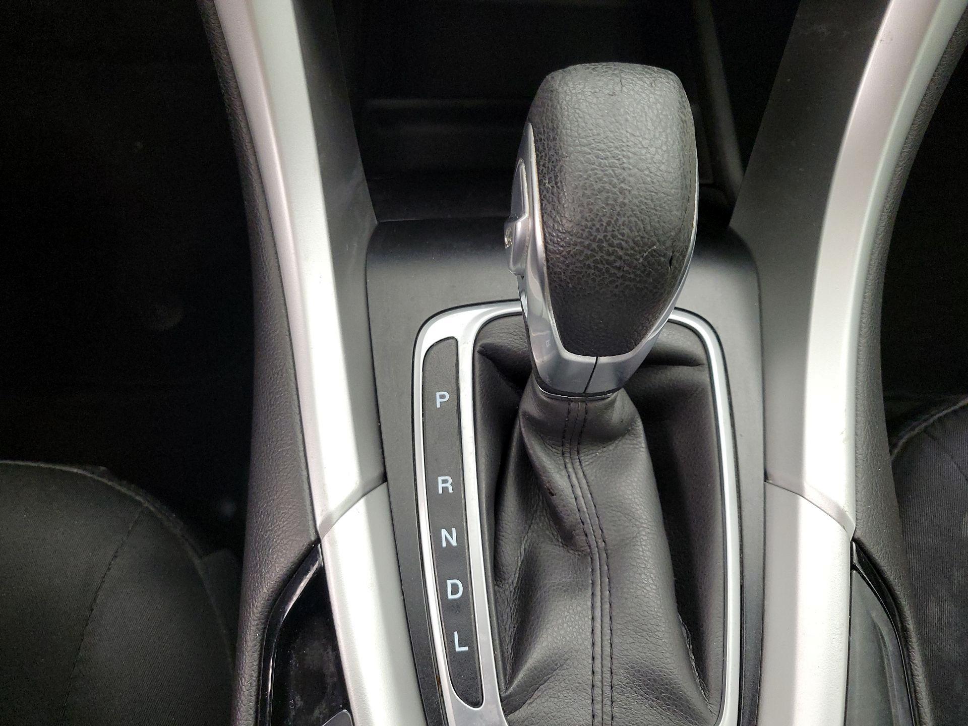 Thumbnail: 2014 Ford Fusion - 15