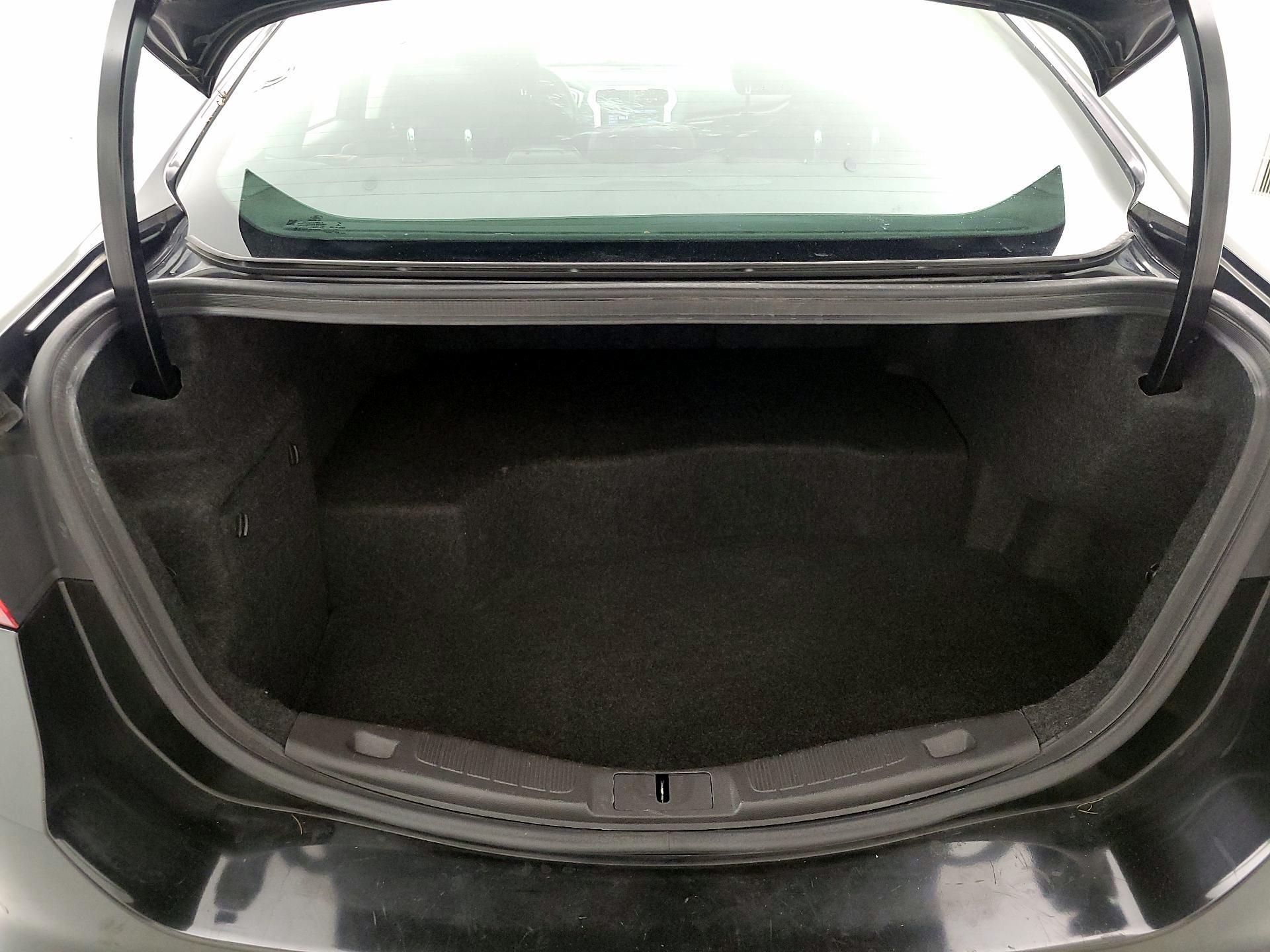 Thumbnail: 2014 Ford Fusion - 18