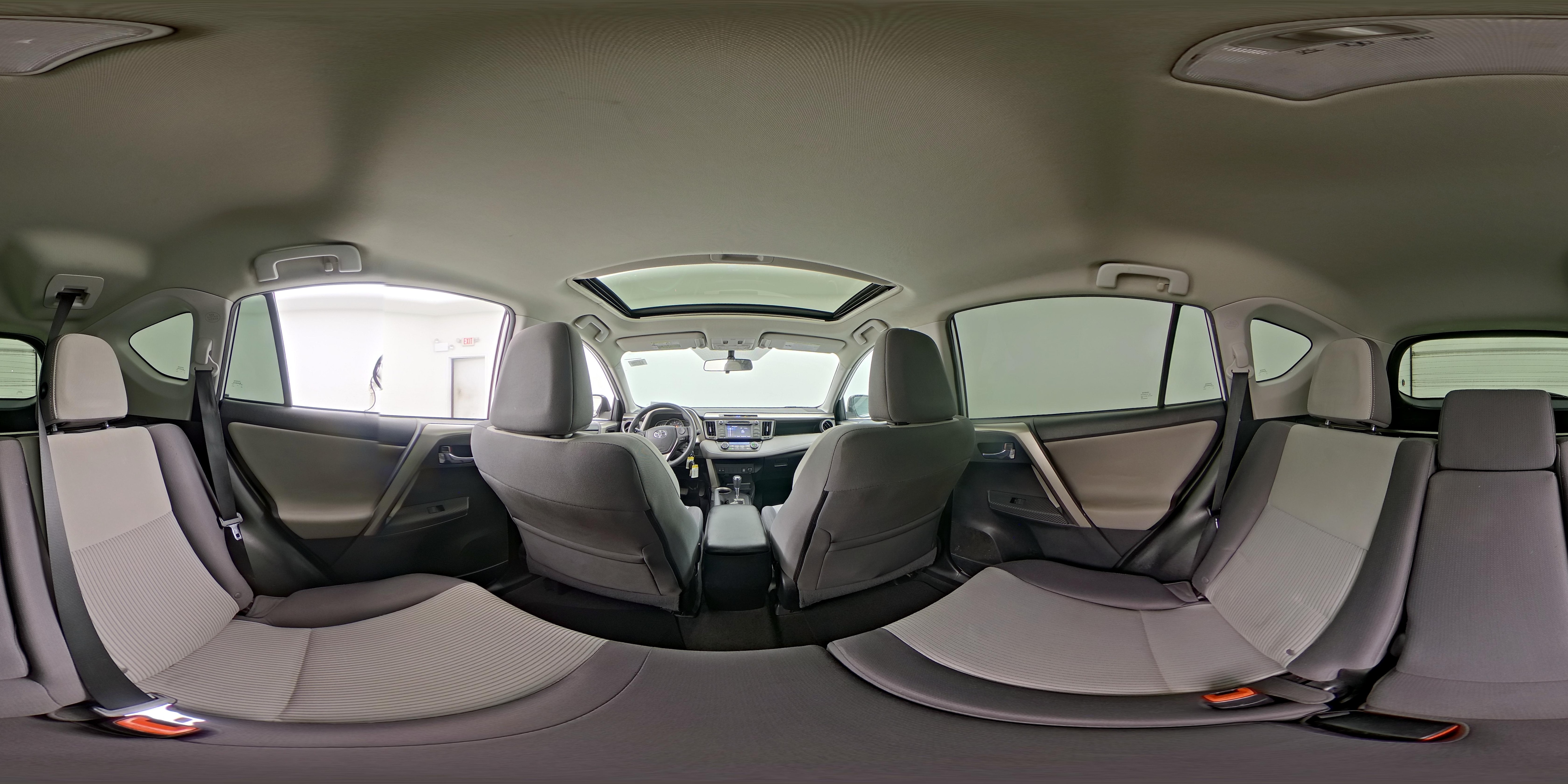 2015 Toyota RAV4 XLE - Photo 26
