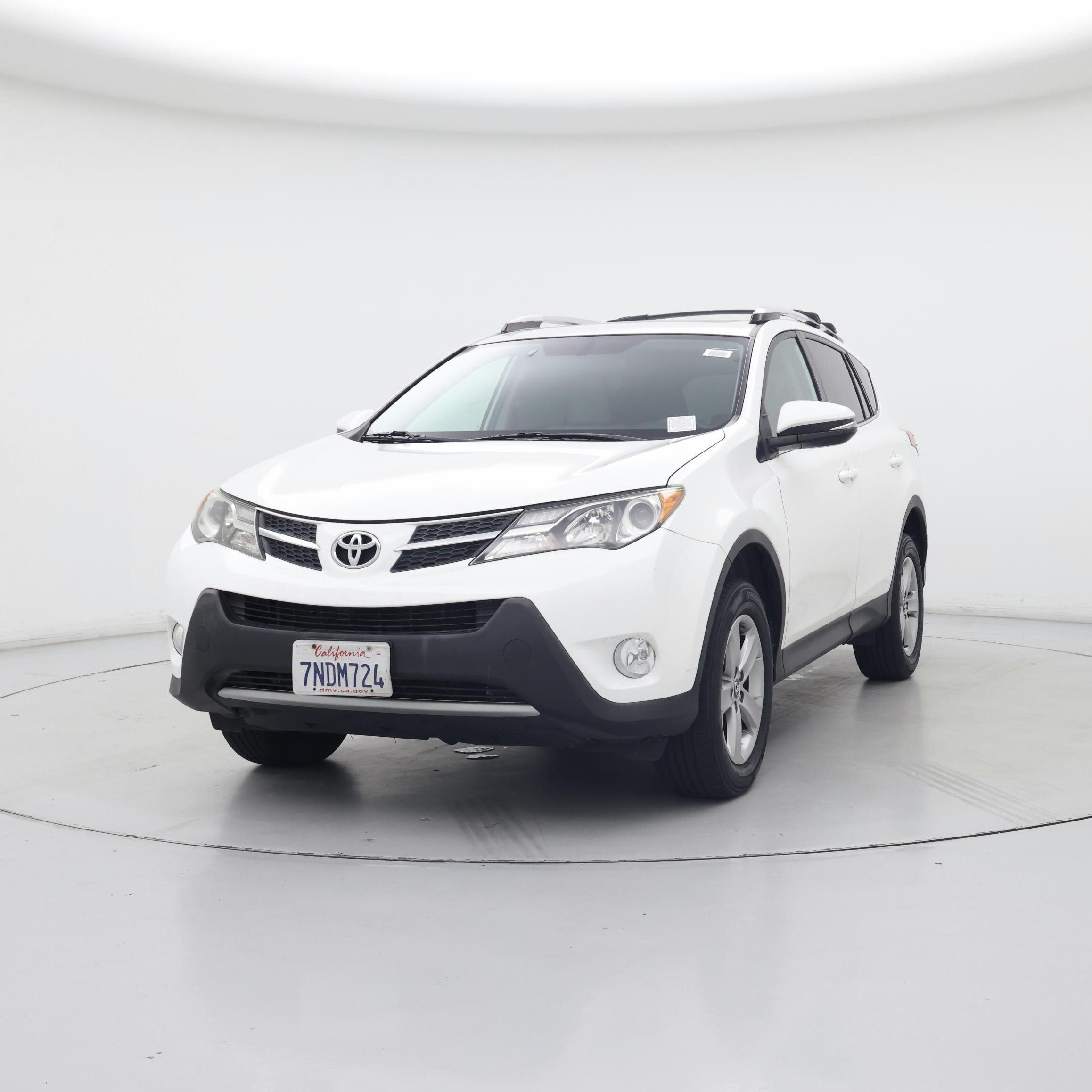 Thumbnail: 2015 Toyota RAV4 - 4