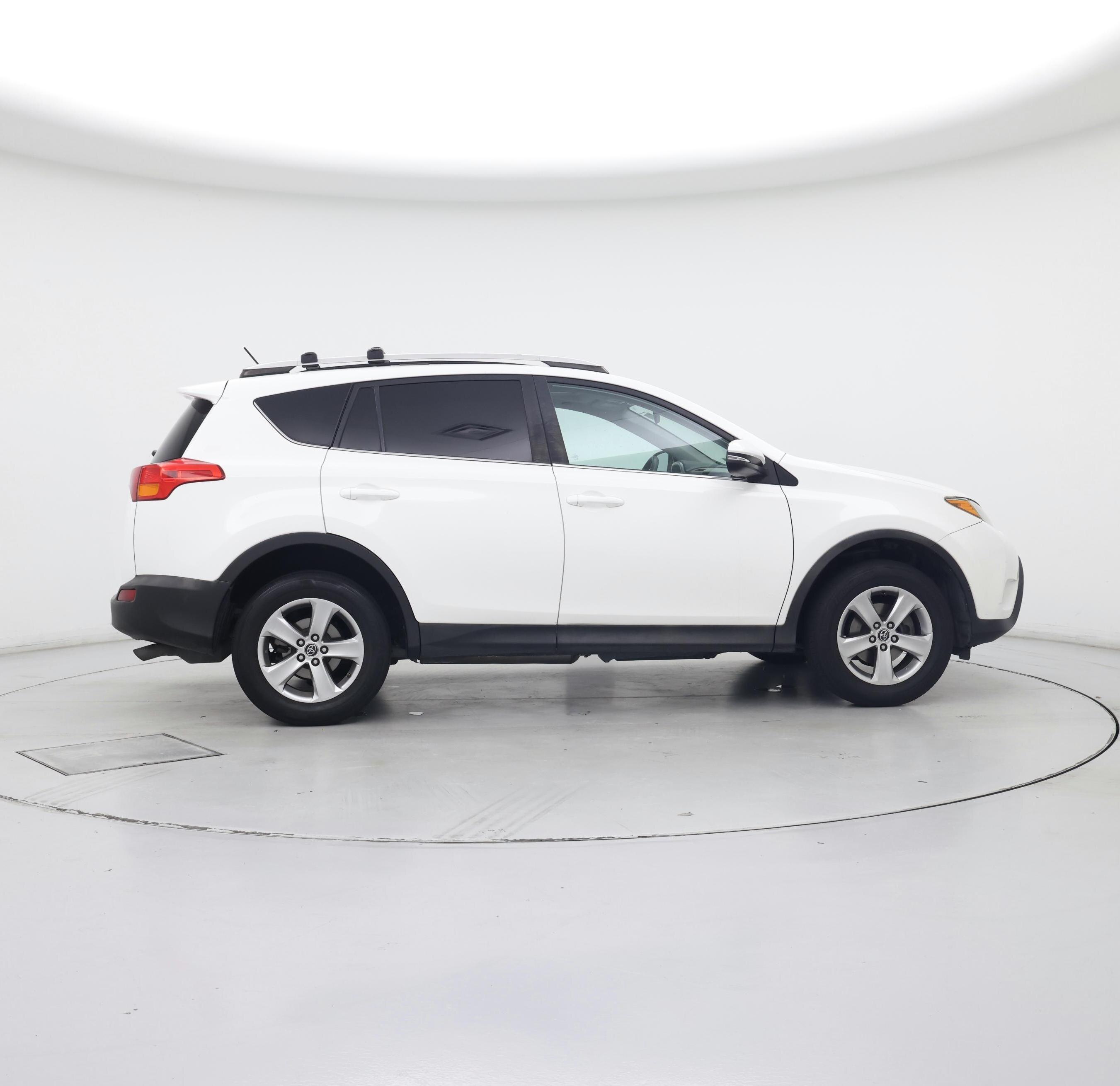 Thumbnail: 2015 Toyota RAV4 - 7