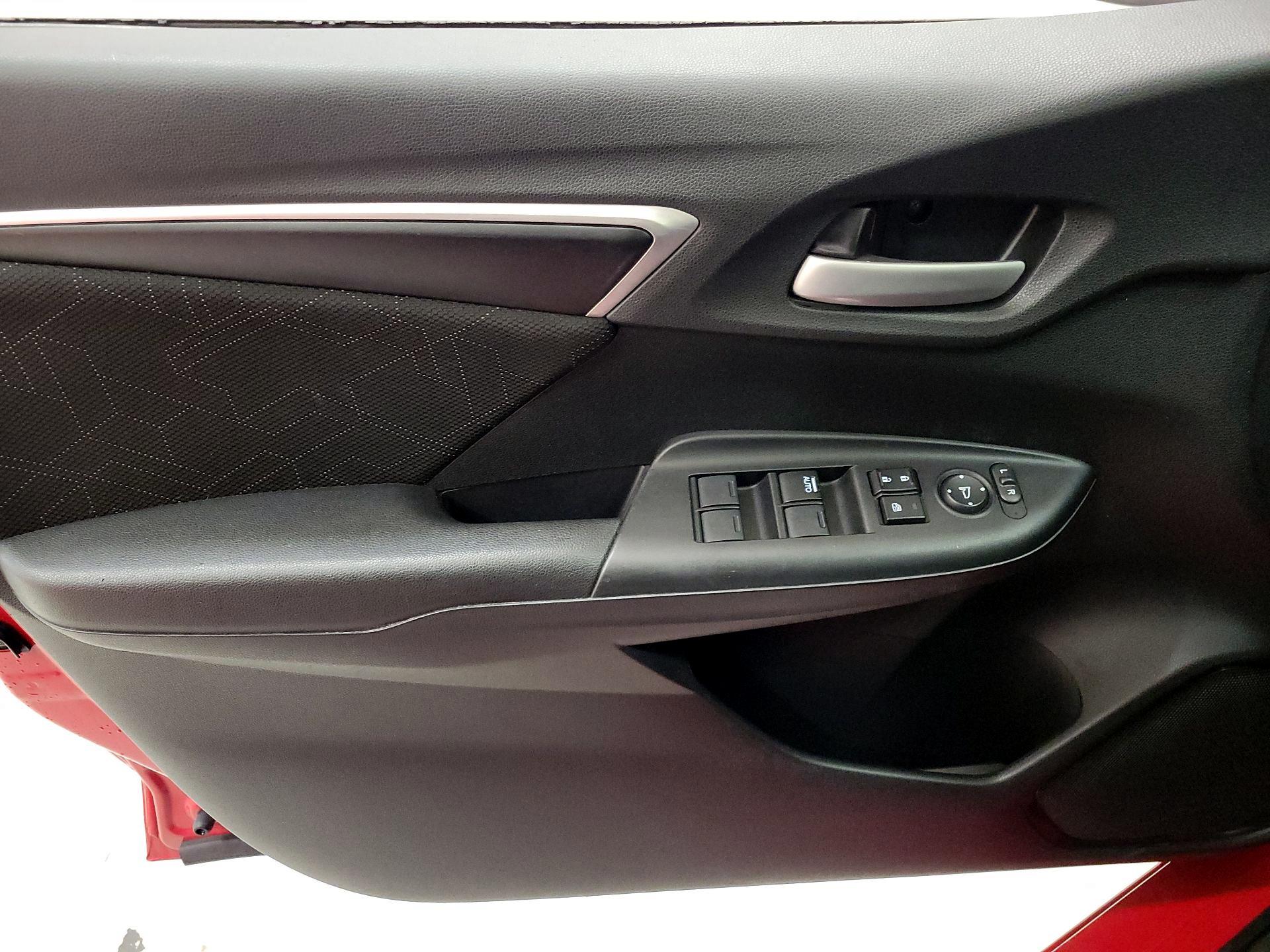 Thumbnail: 2015 Honda Fit - 12