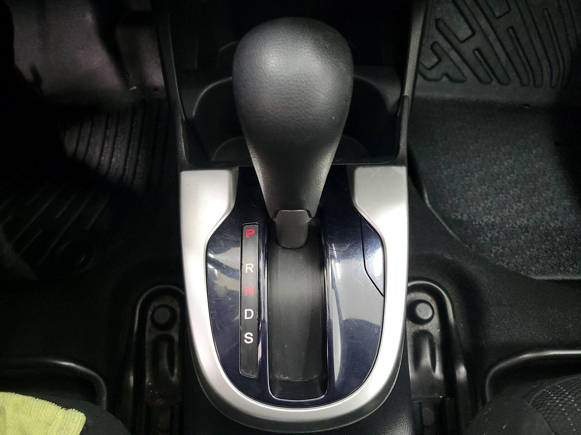 Thumbnail: 2015 Honda Fit - 17