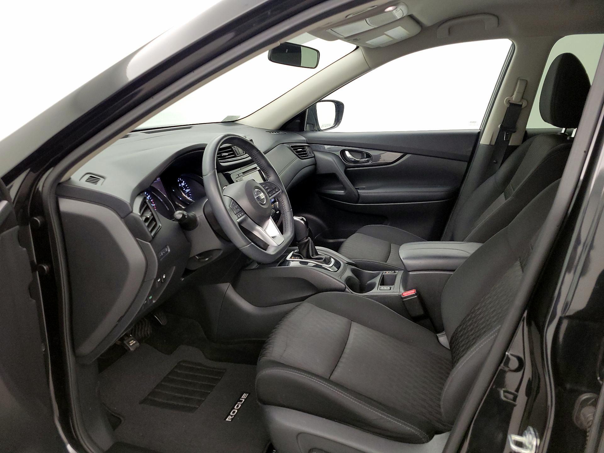 Thumbnail: 2018 Nissan Rogue - 11