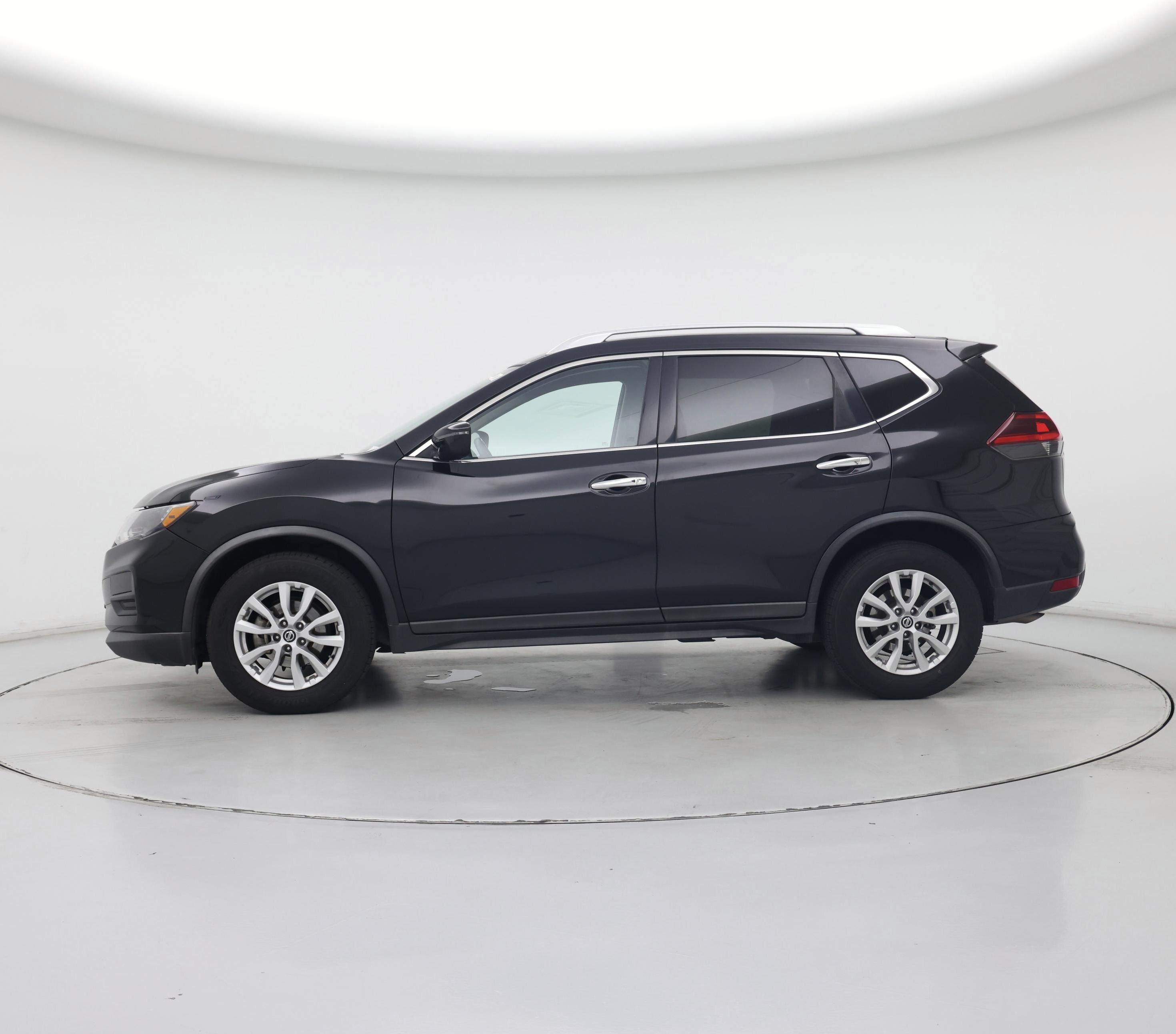 Thumbnail: 2018 Nissan Rogue - 3