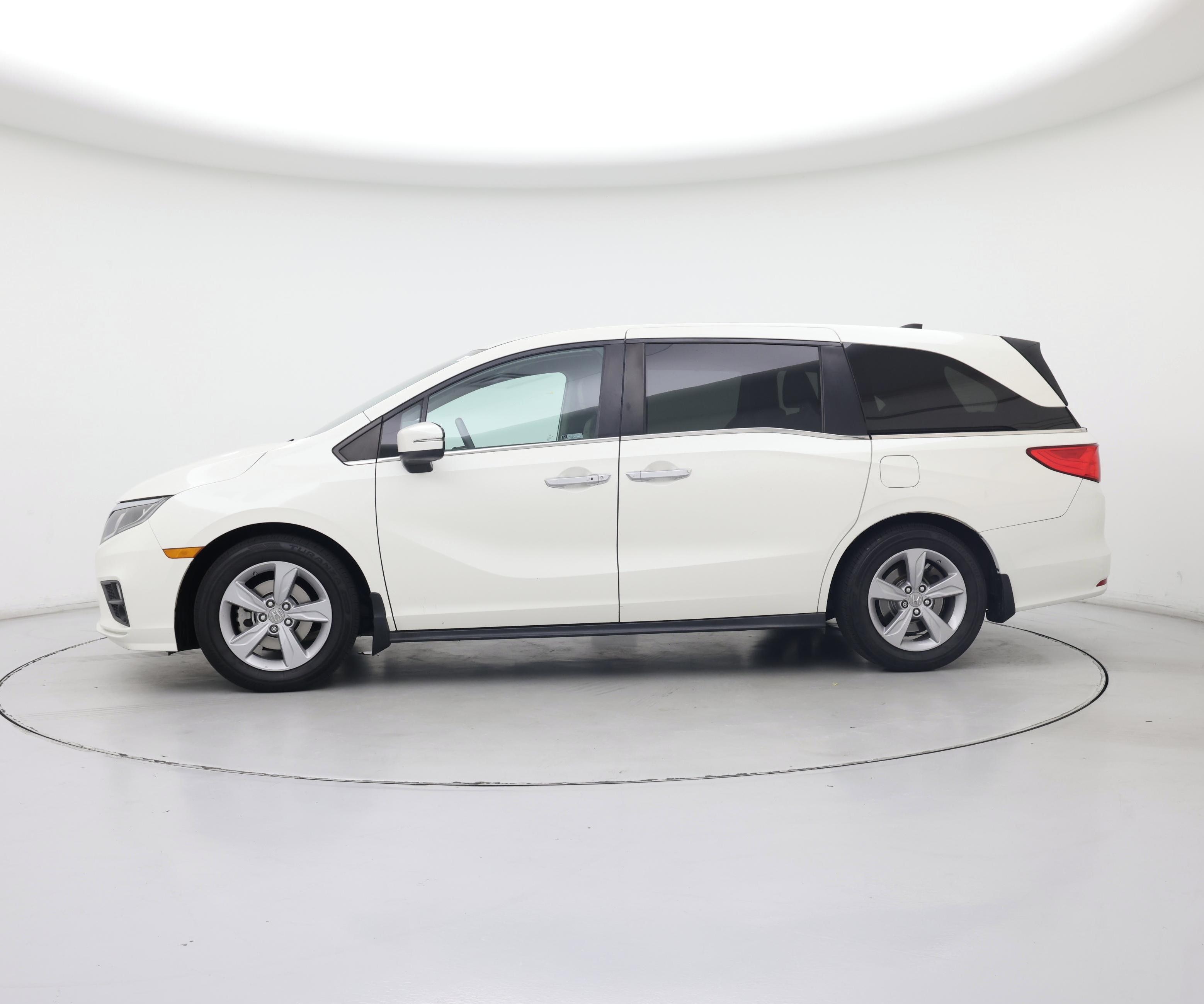 Thumbnail: 2019 Honda Odyssey - 3