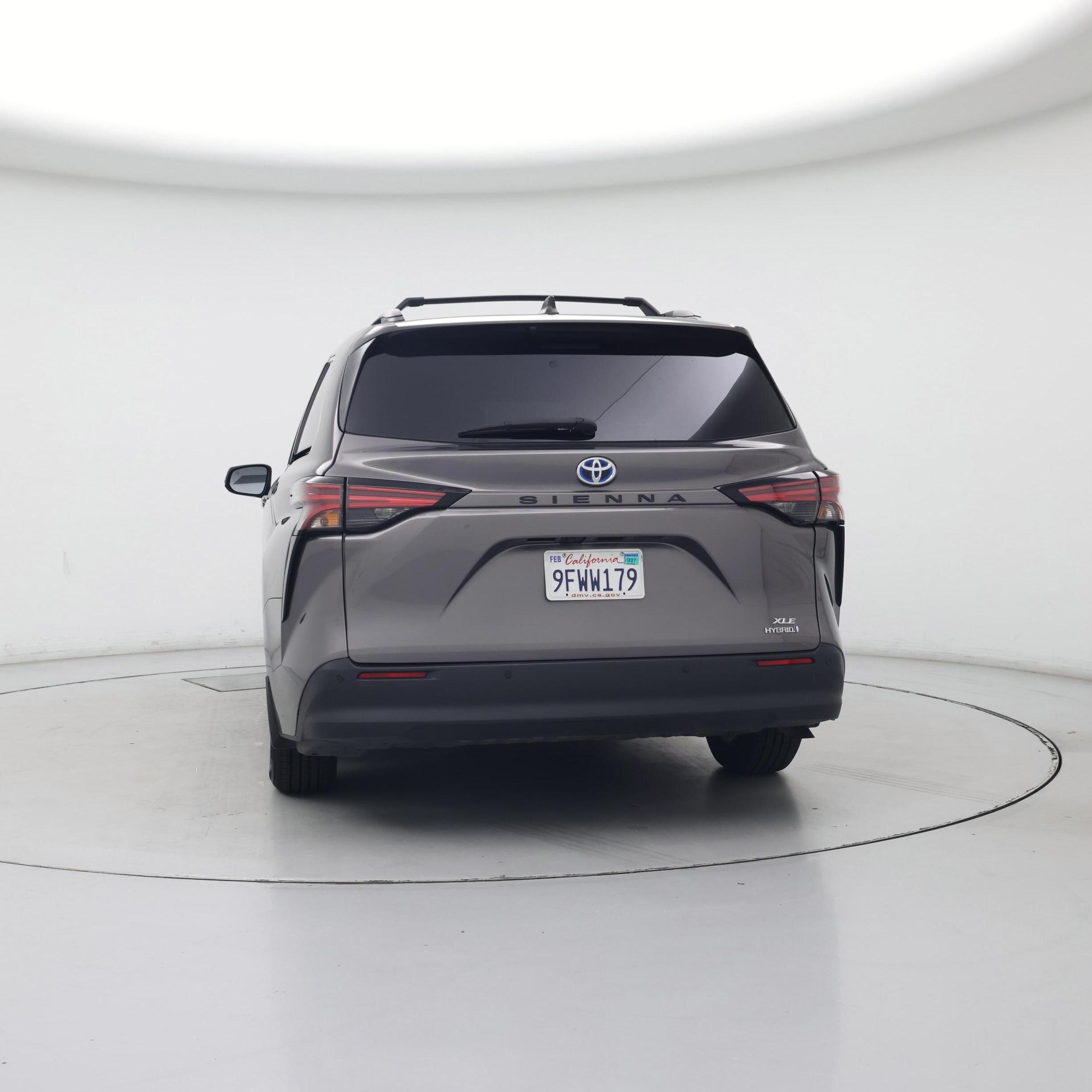 Thumbnail: 2021 Toyota Sienna - 6