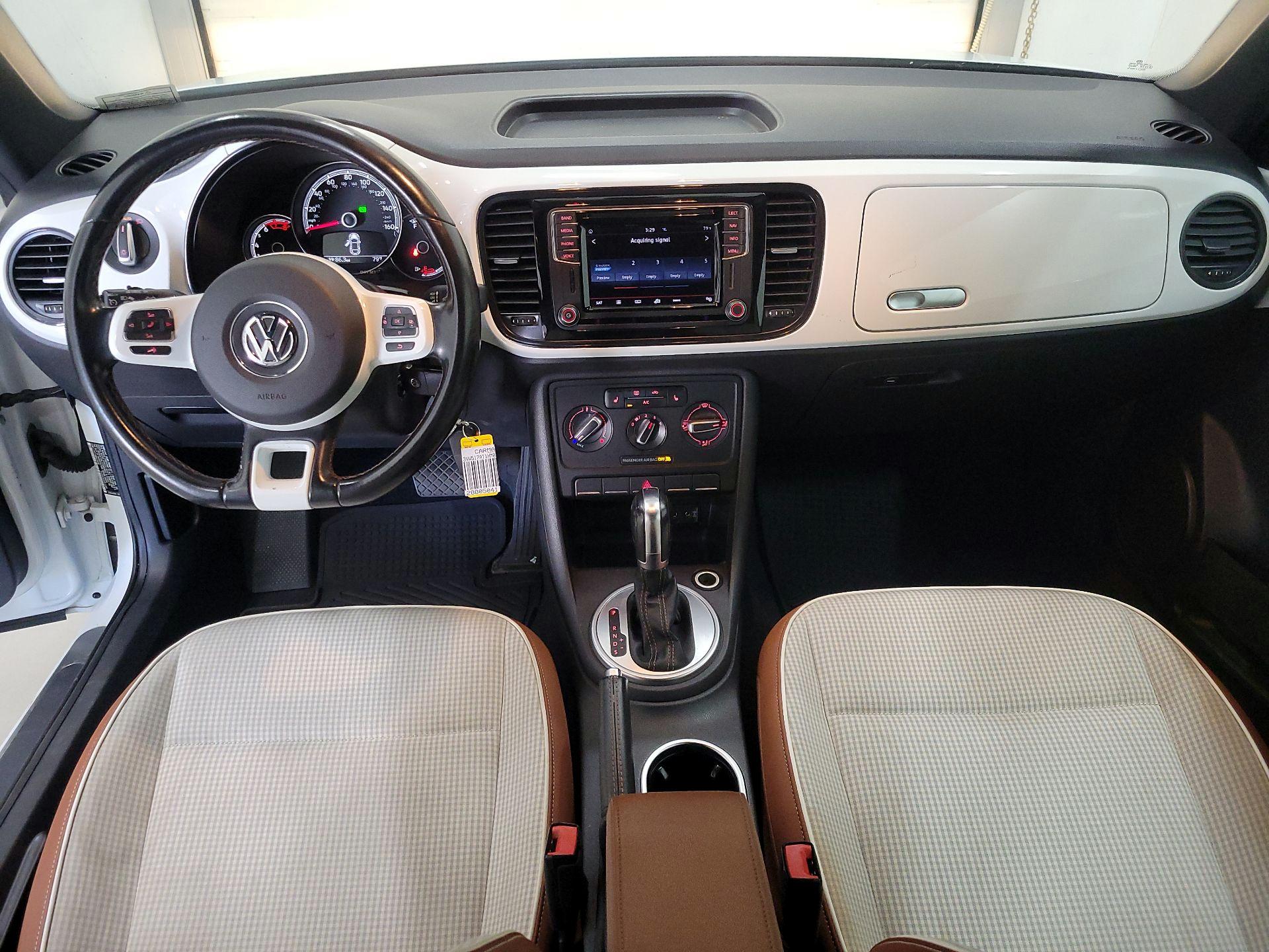 Thumbnail: 2017 Volkswagen Beetle - 9