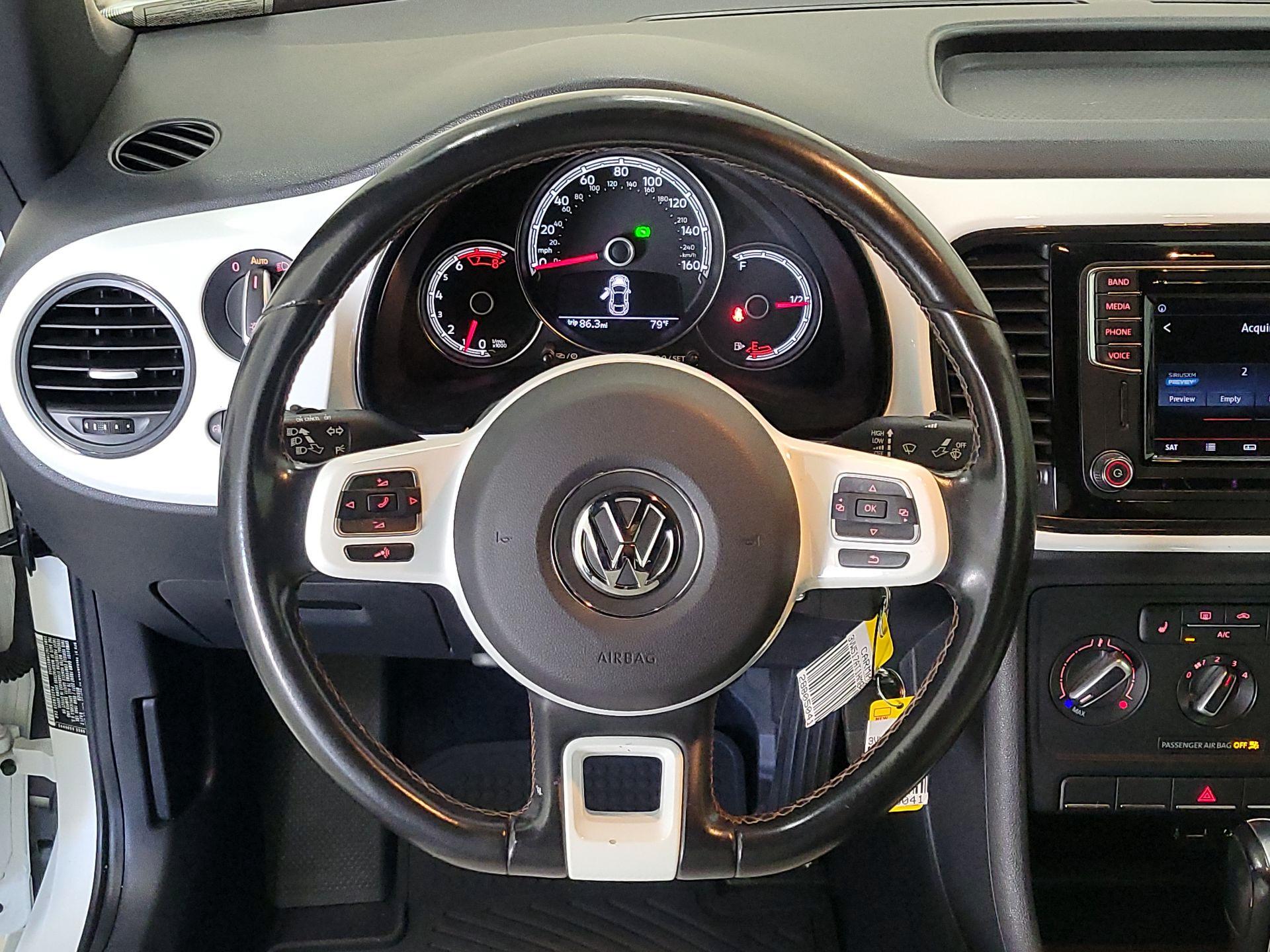Thumbnail: 2017 Volkswagen Beetle - 10