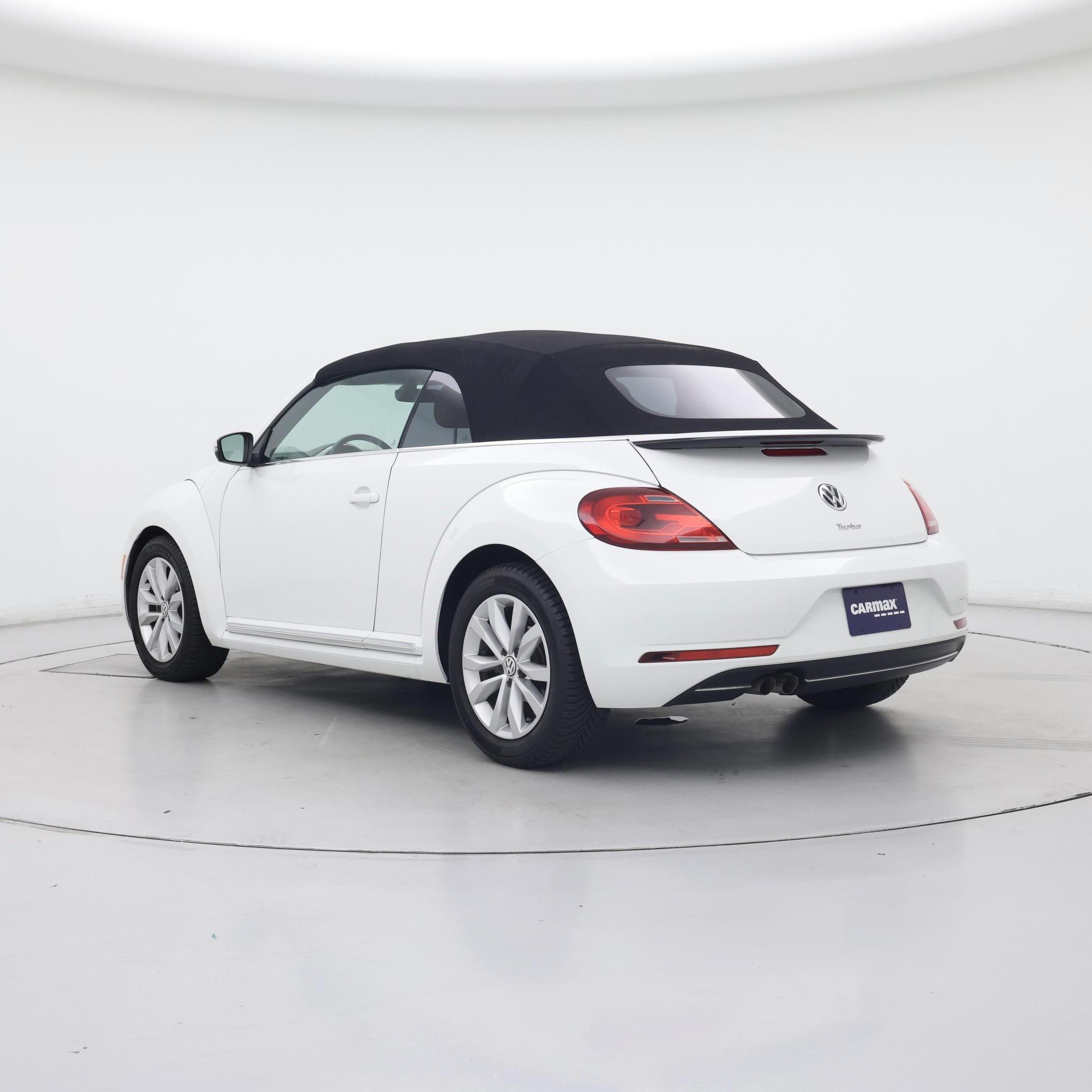 Thumbnail: 2017 Volkswagen Beetle - 2