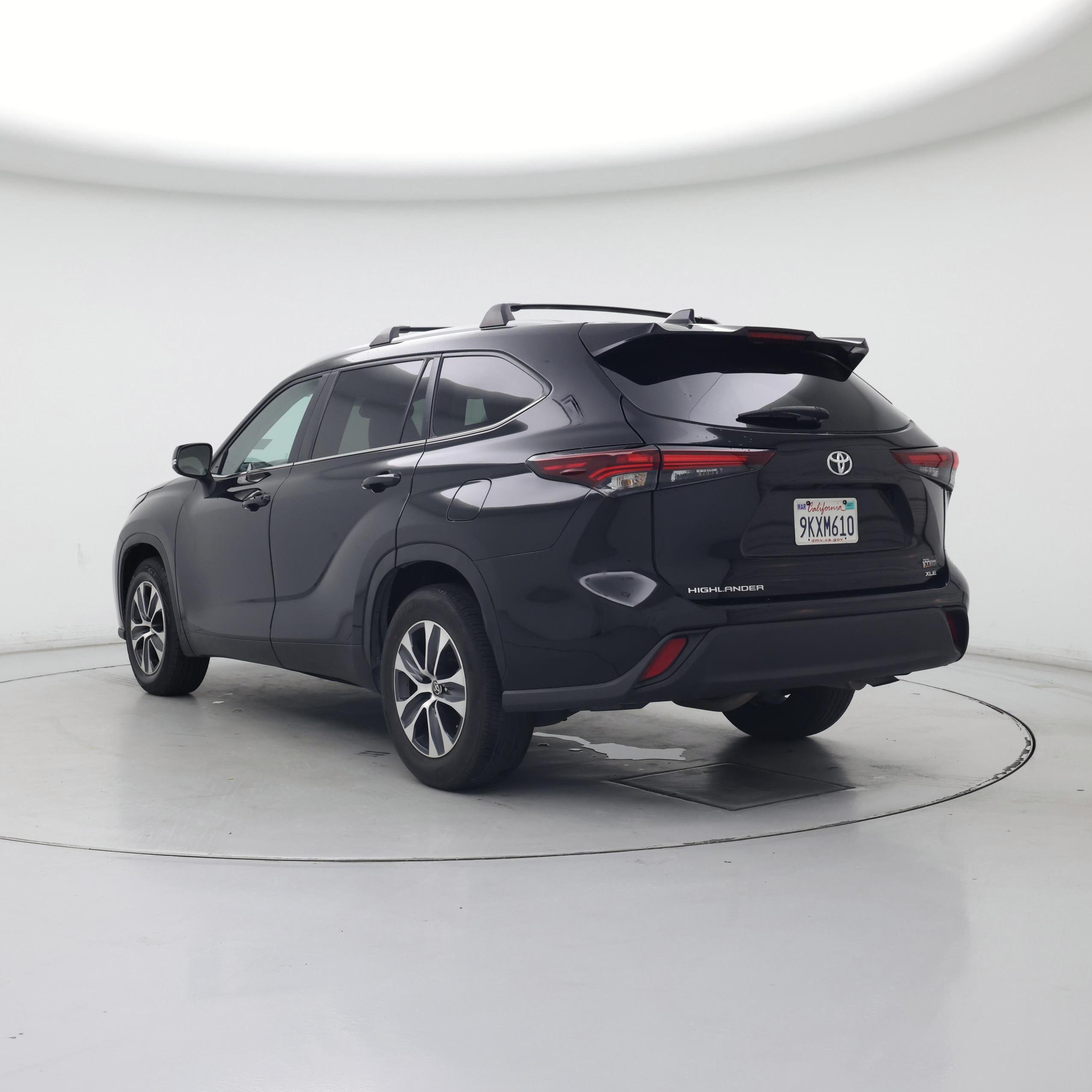 Thumbnail: 2024 Toyota Highlander - 2