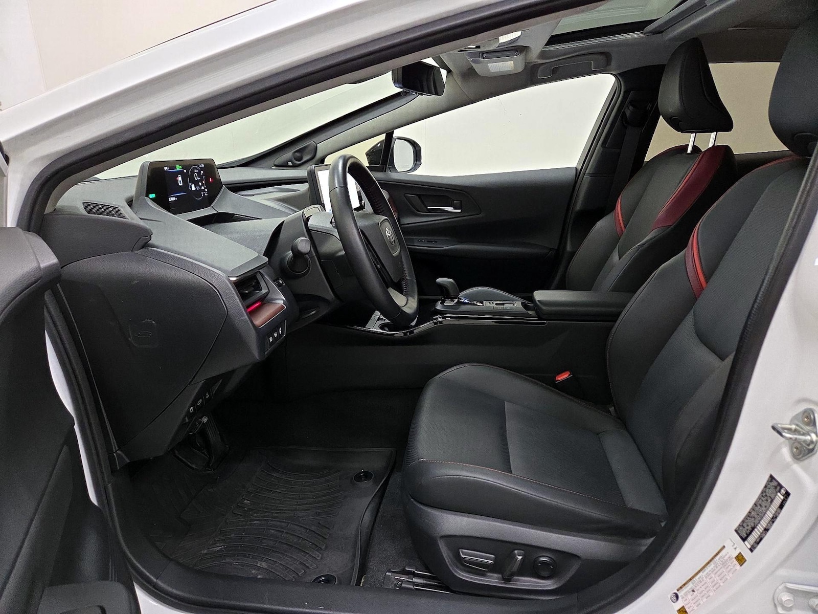 2024 Toyota Prius Prime XSE Premium - Photo 12