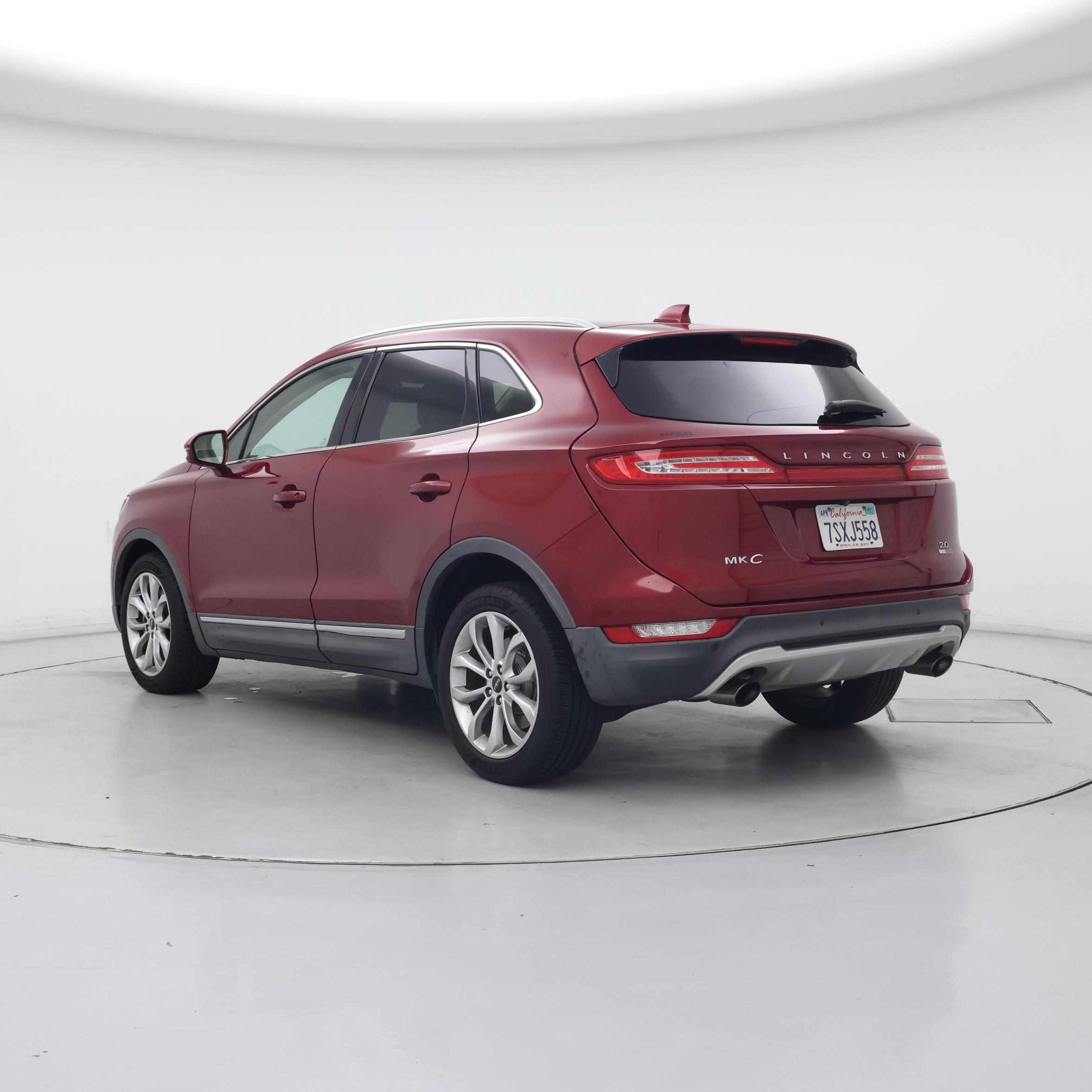 Thumbnail: 2016 Lincoln MKC - 2