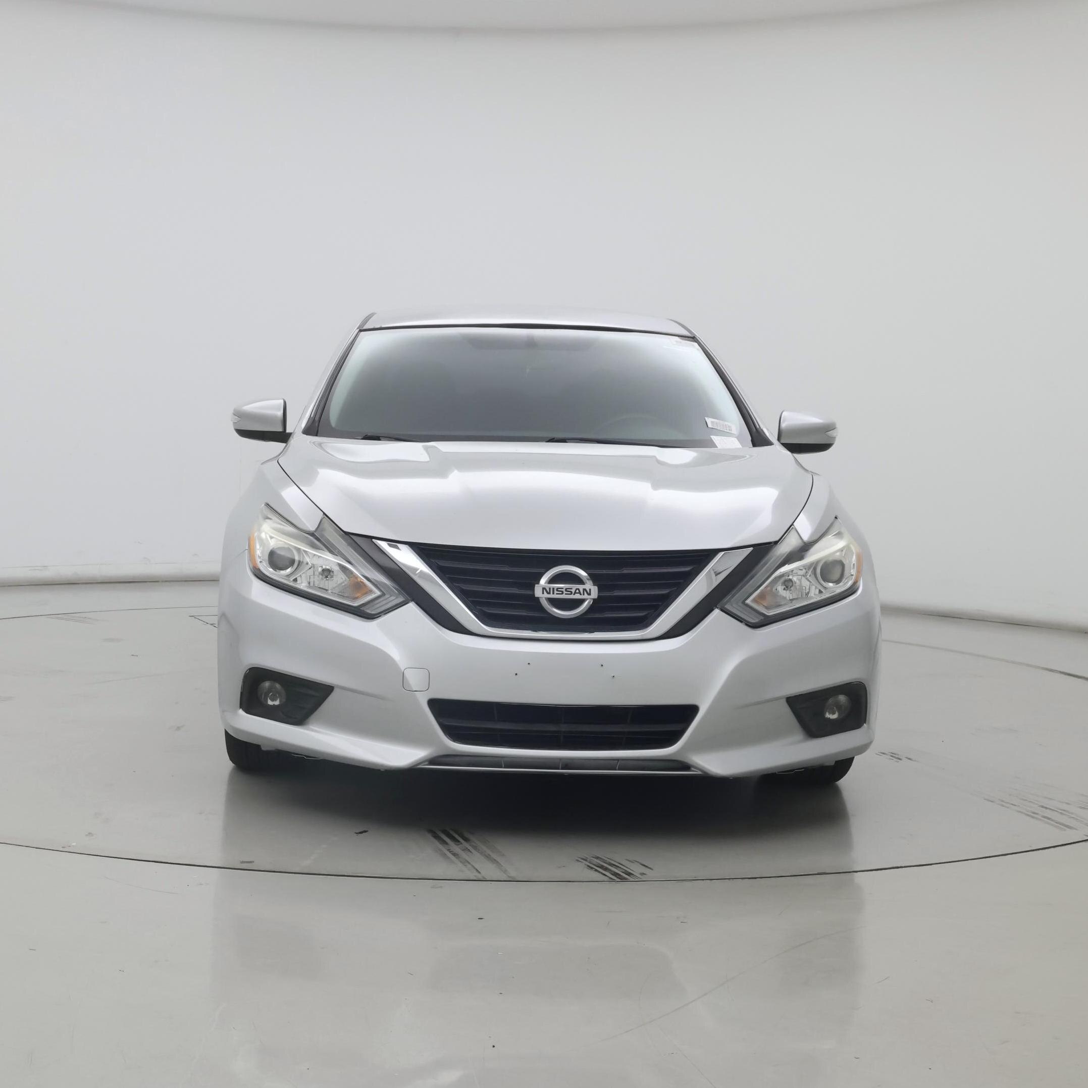 Thumbnail: 2018 Nissan Altima - 5