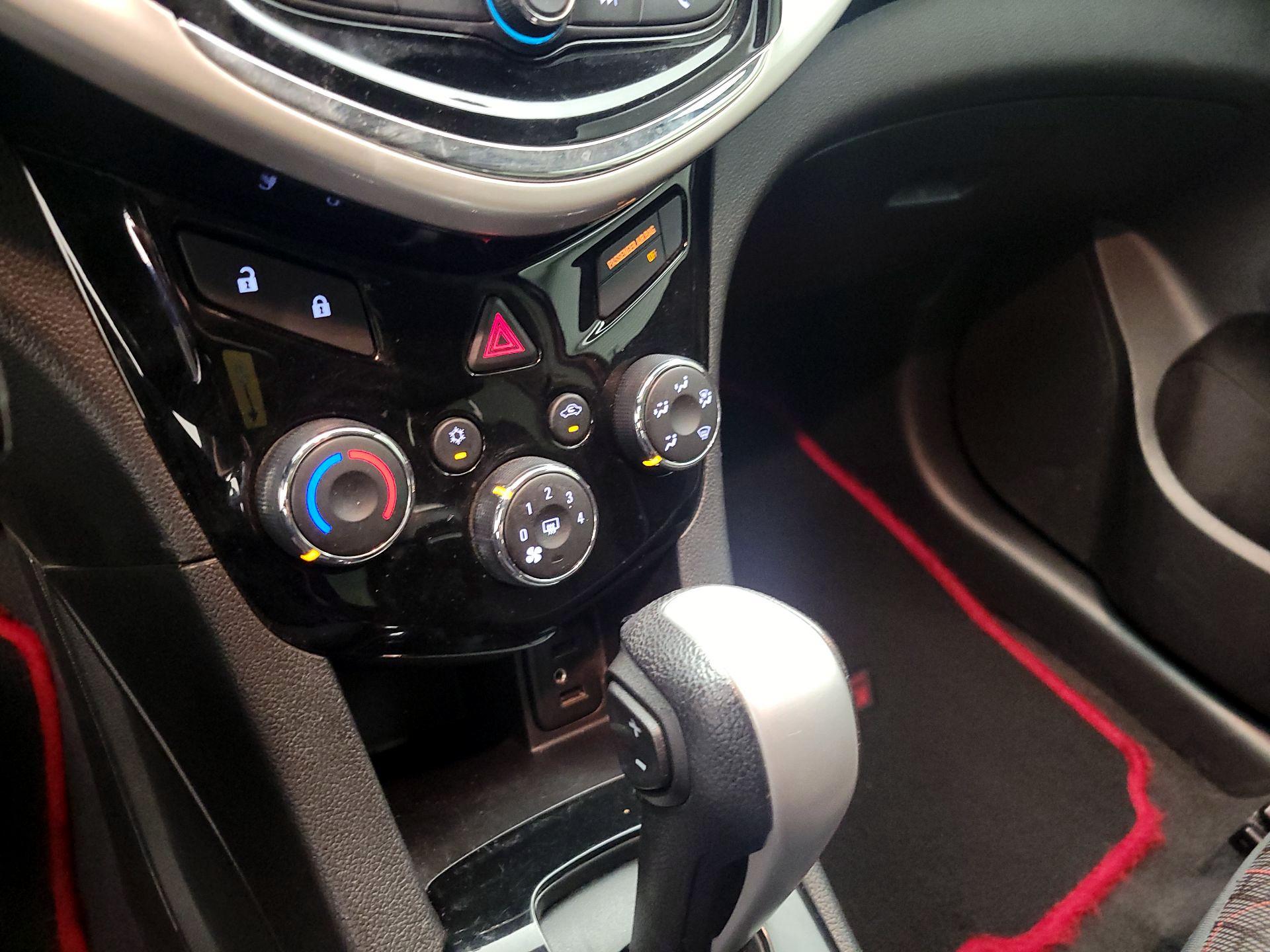 Thumbnail: 2017 Chevrolet Sonic - 16