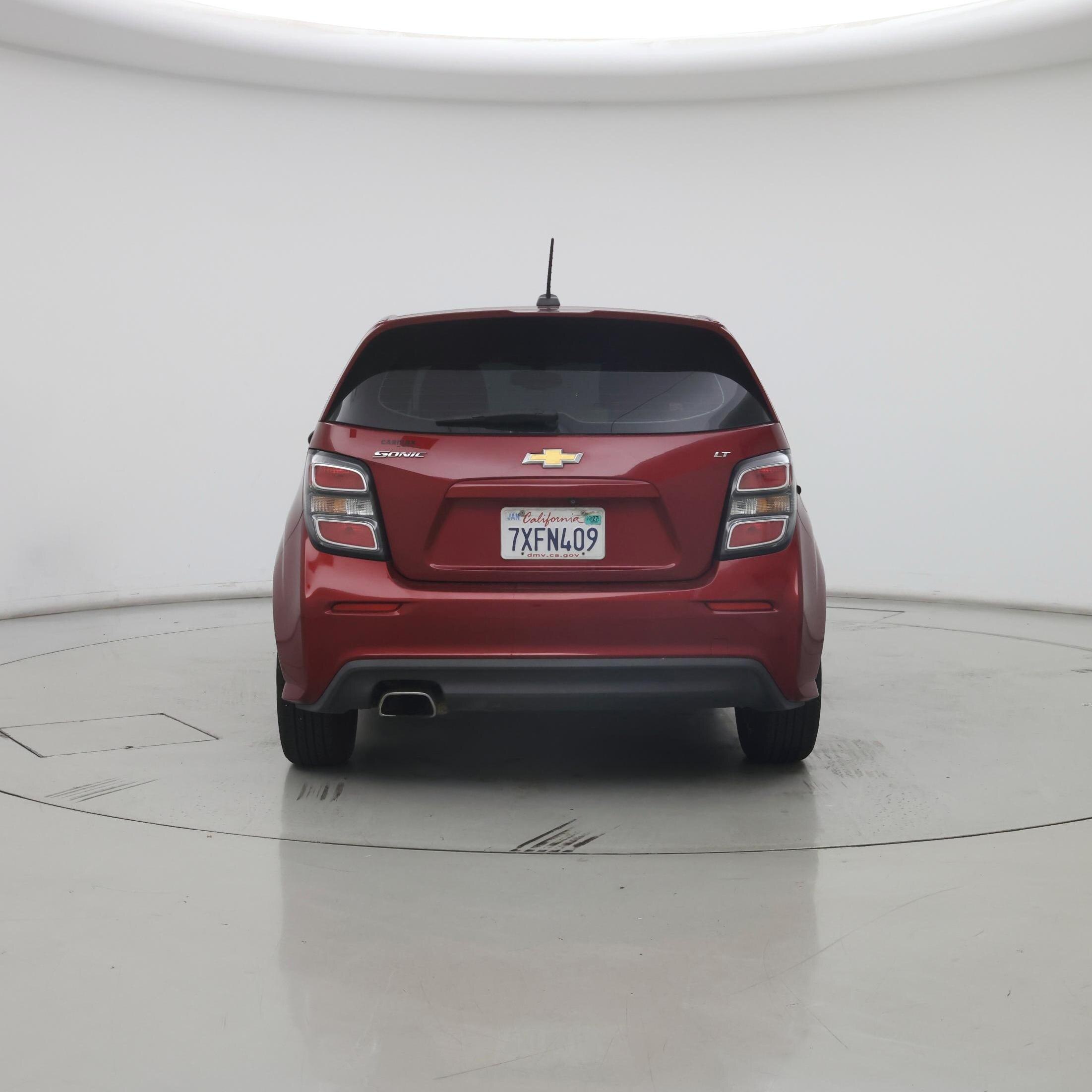 Thumbnail: 2017 Chevrolet Sonic - 6