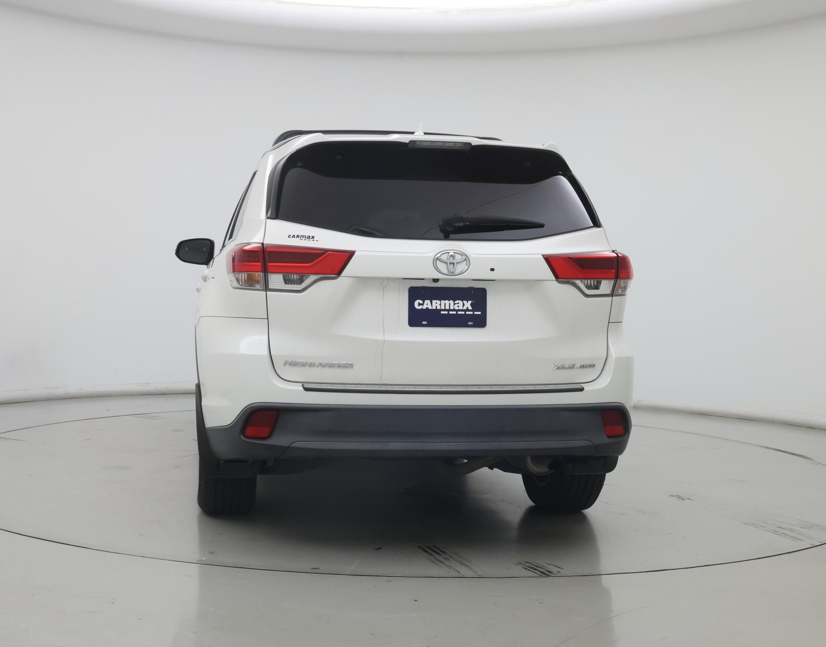 Thumbnail: 2019 Toyota Highlander - 6
