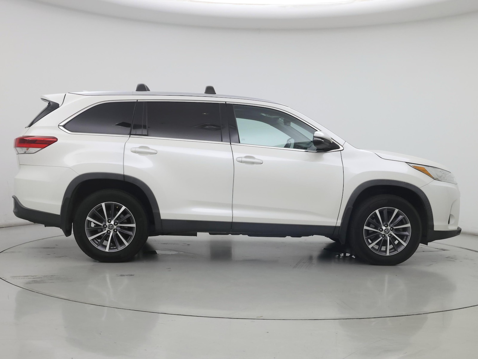 2019 Toyota Highlander XLE - Photo 8
