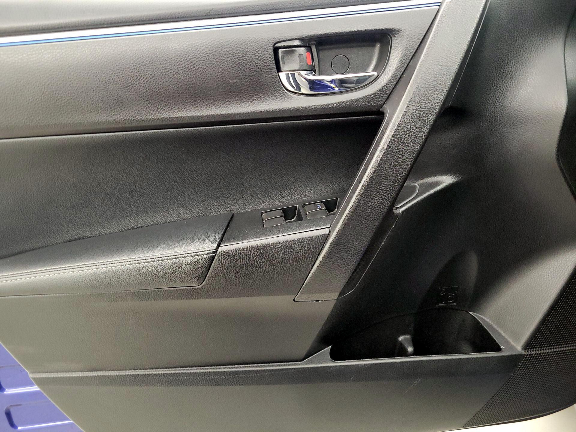 Thumbnail: 2016 Toyota Corolla - 12