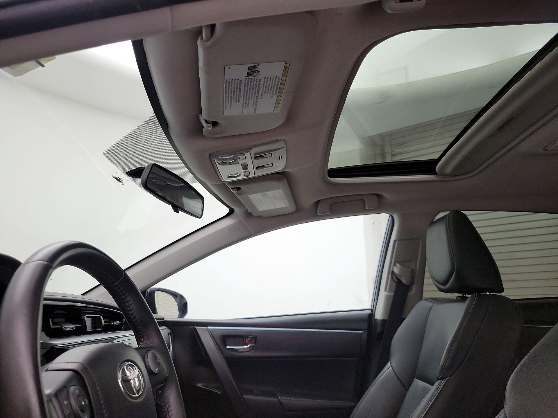 Thumbnail: 2016 Toyota Corolla - 18