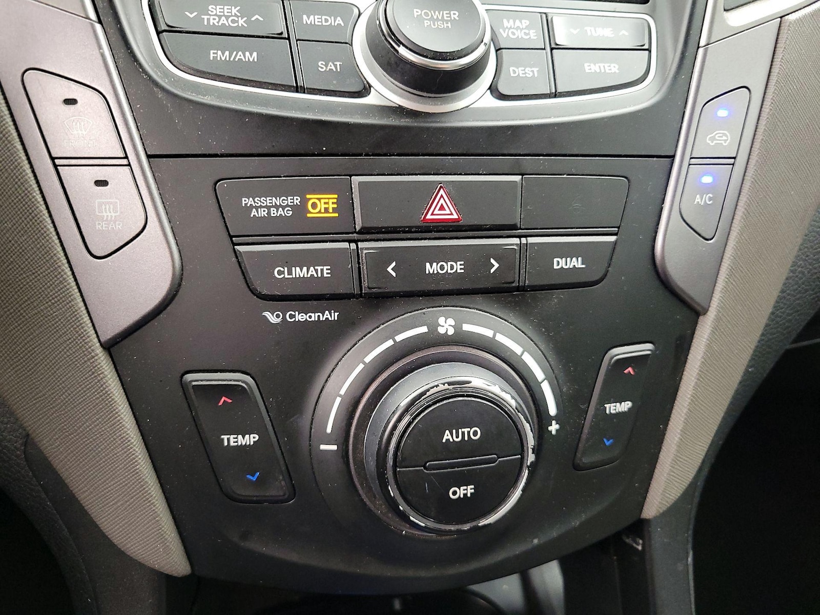 2015 Hyundai Santa Fe Sport 2.0T - Photo 18