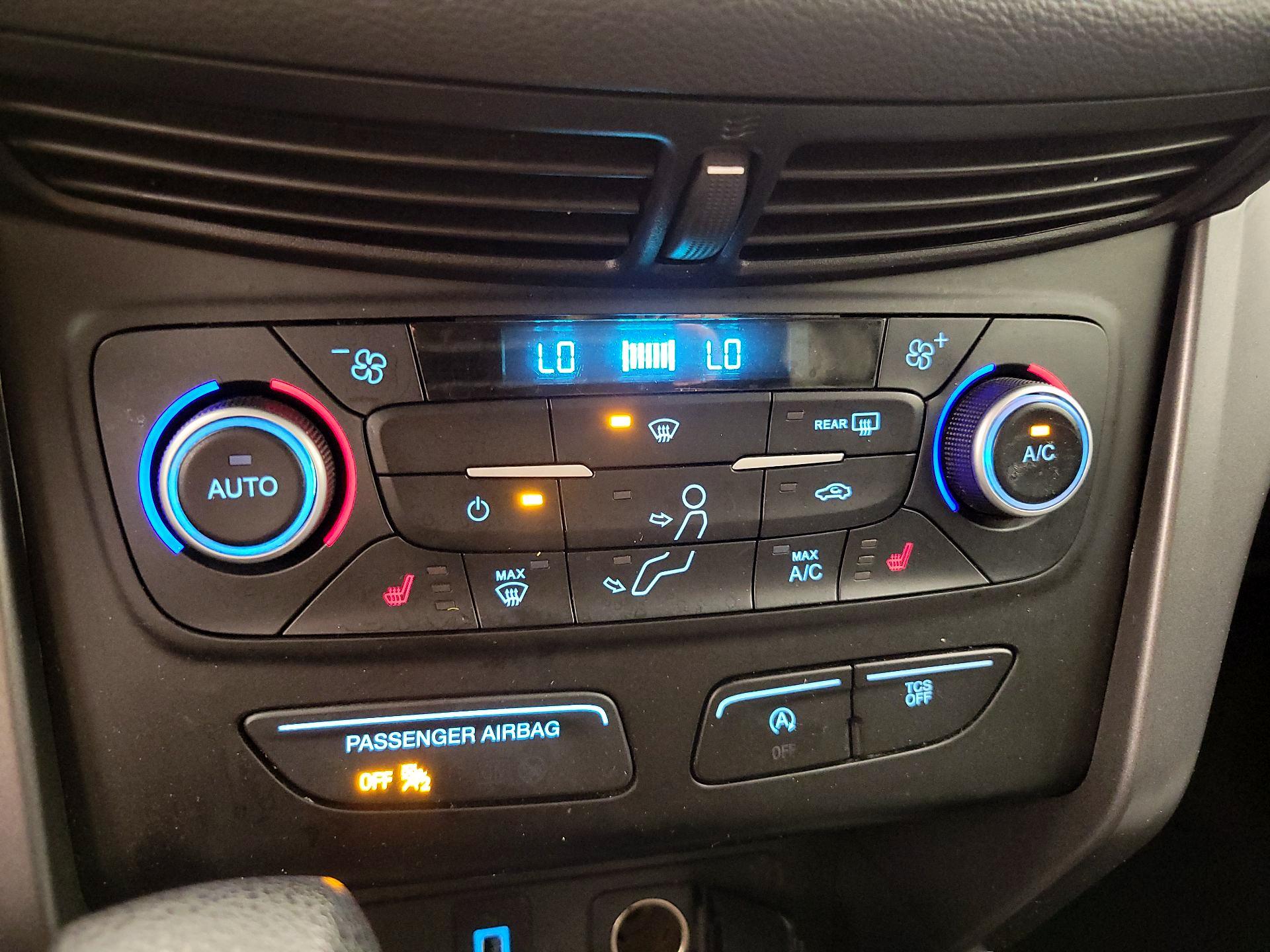 Thumbnail: 2018 Ford Escape - 16