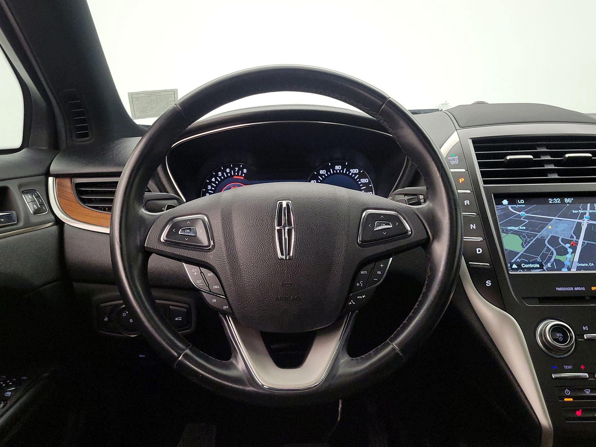 Thumbnail: 2018 Lincoln MKC - 10