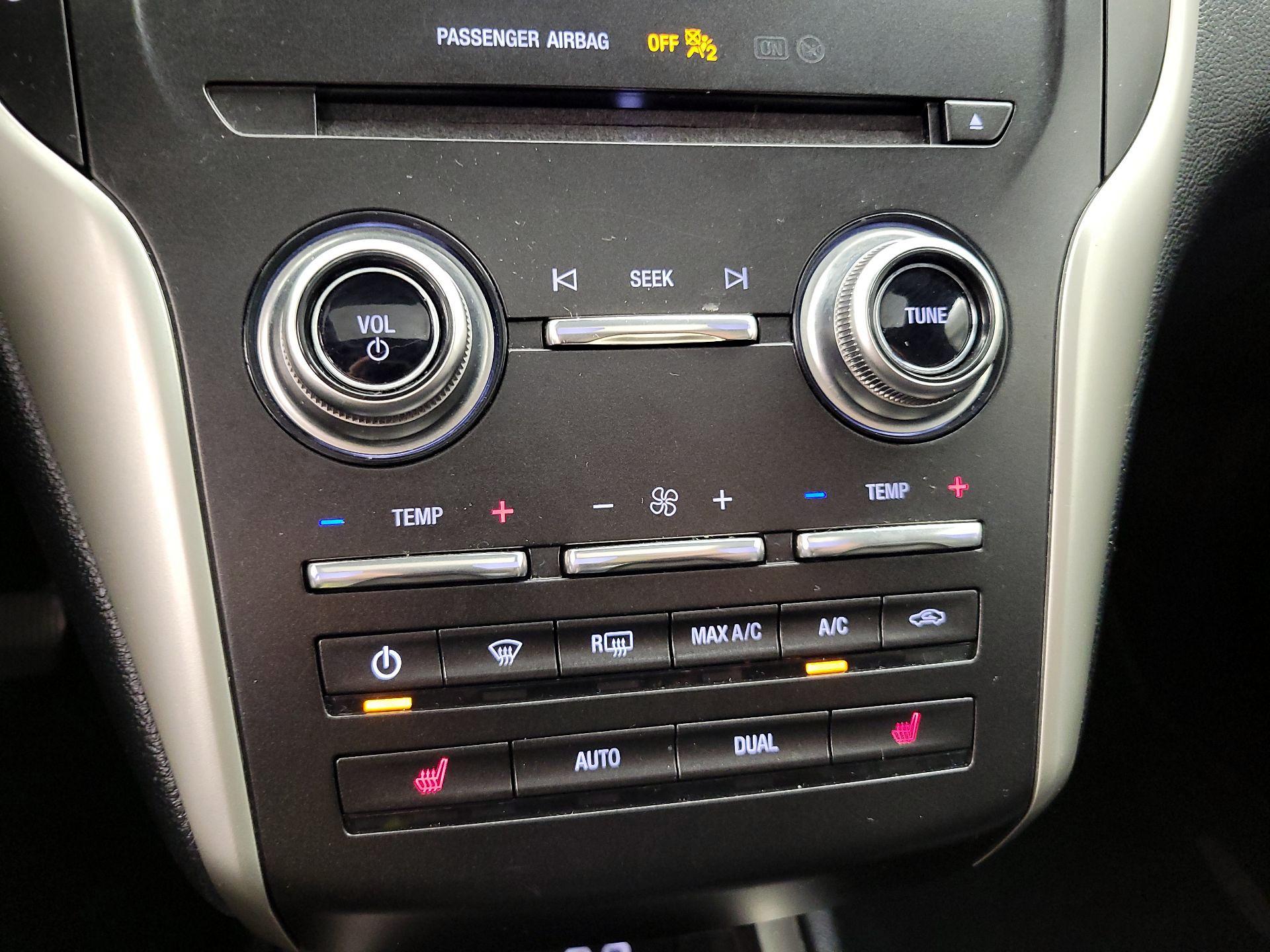 Thumbnail: 2018 Lincoln MKC - 17