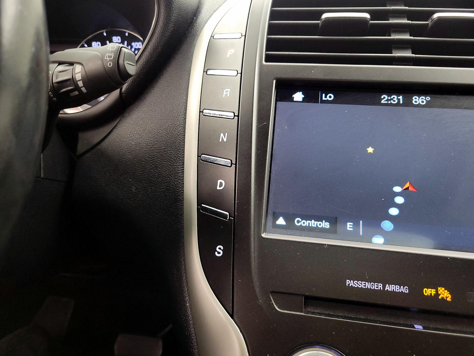 Thumbnail: 2018 Lincoln MKC - 18