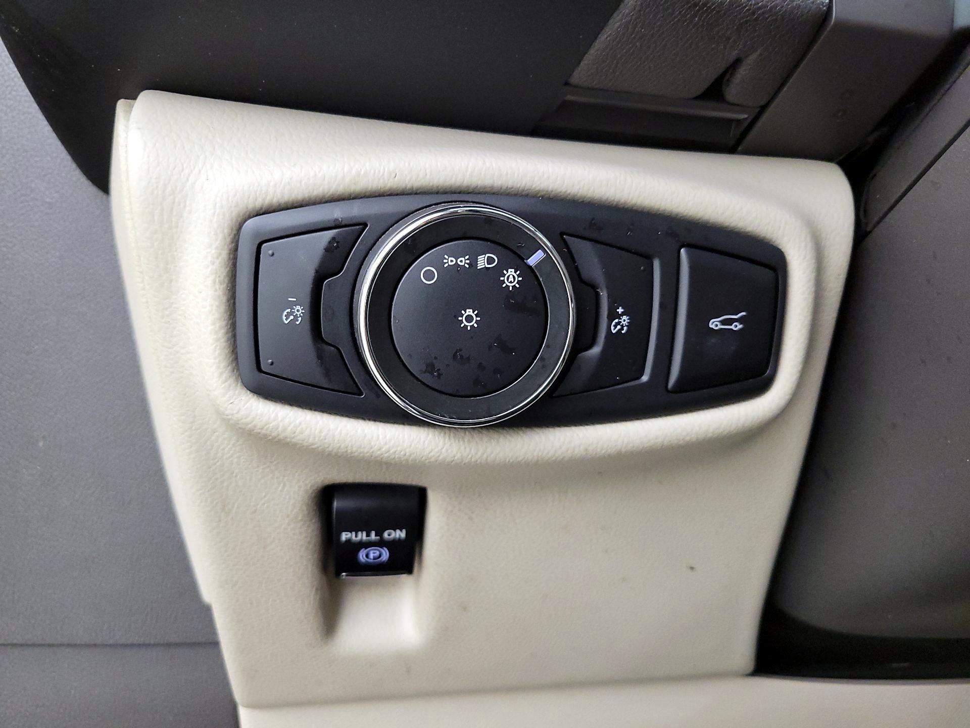 Thumbnail: 2017 Lincoln MKX - 13
