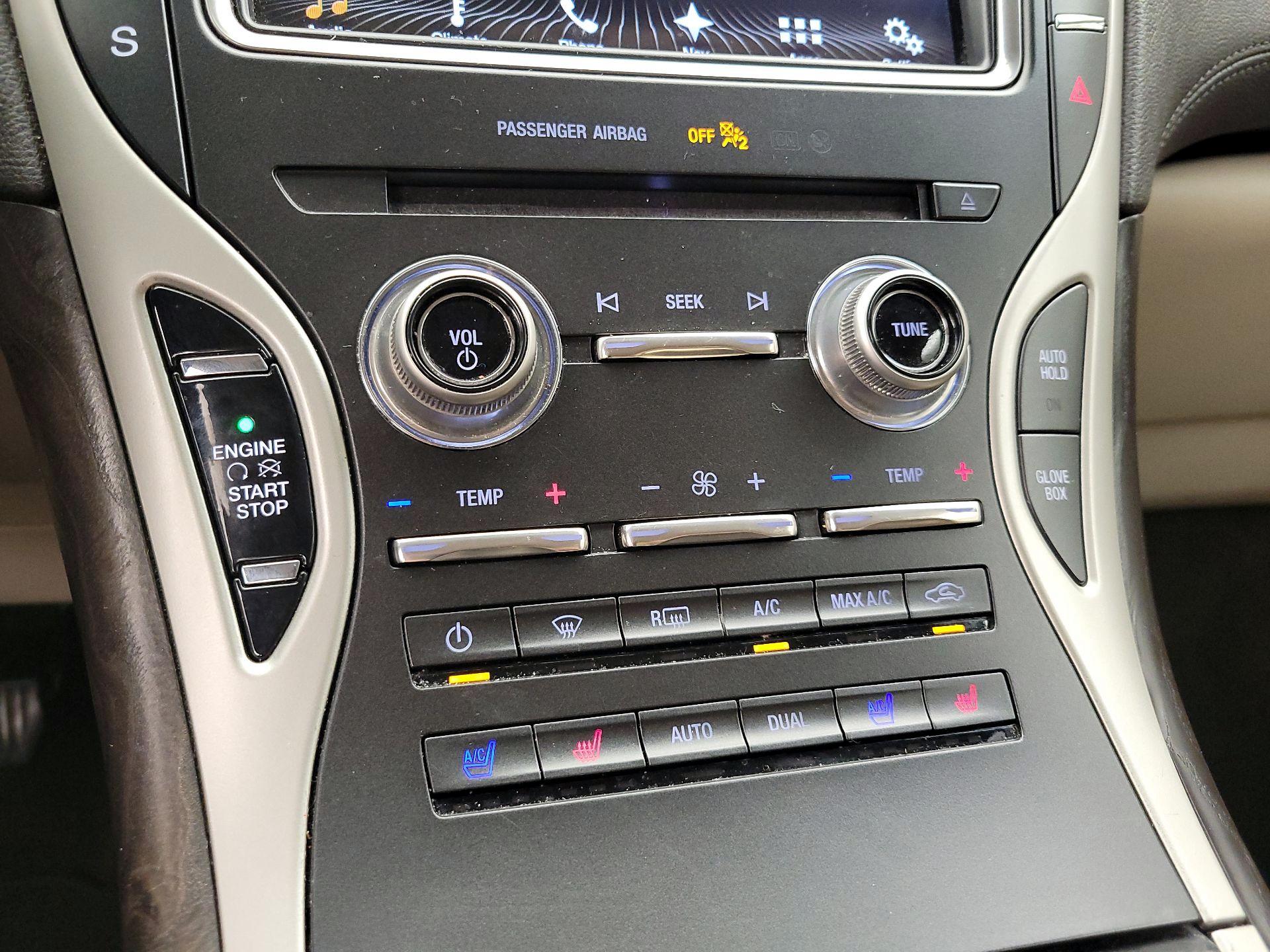 Thumbnail: 2017 Lincoln MKX - 17