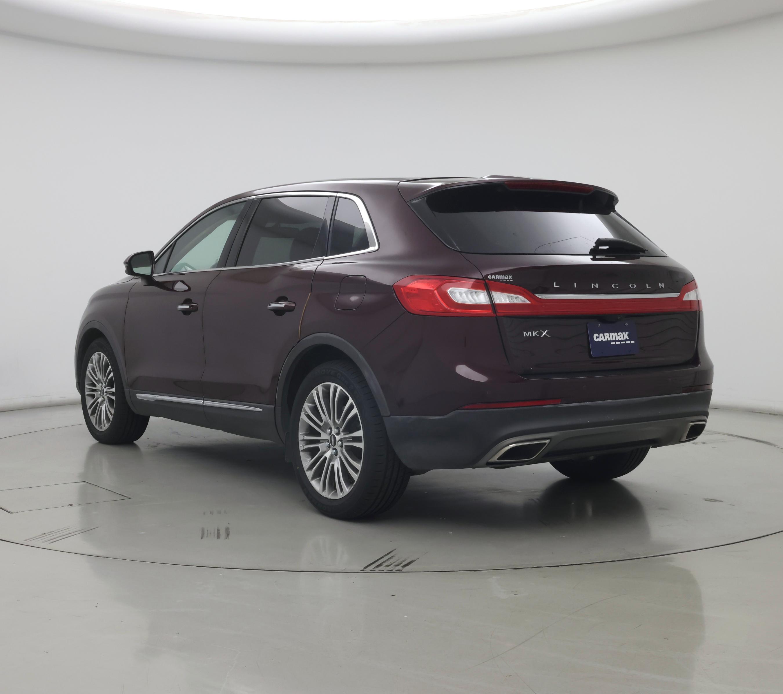 Thumbnail: 2017 Lincoln MKX - 2