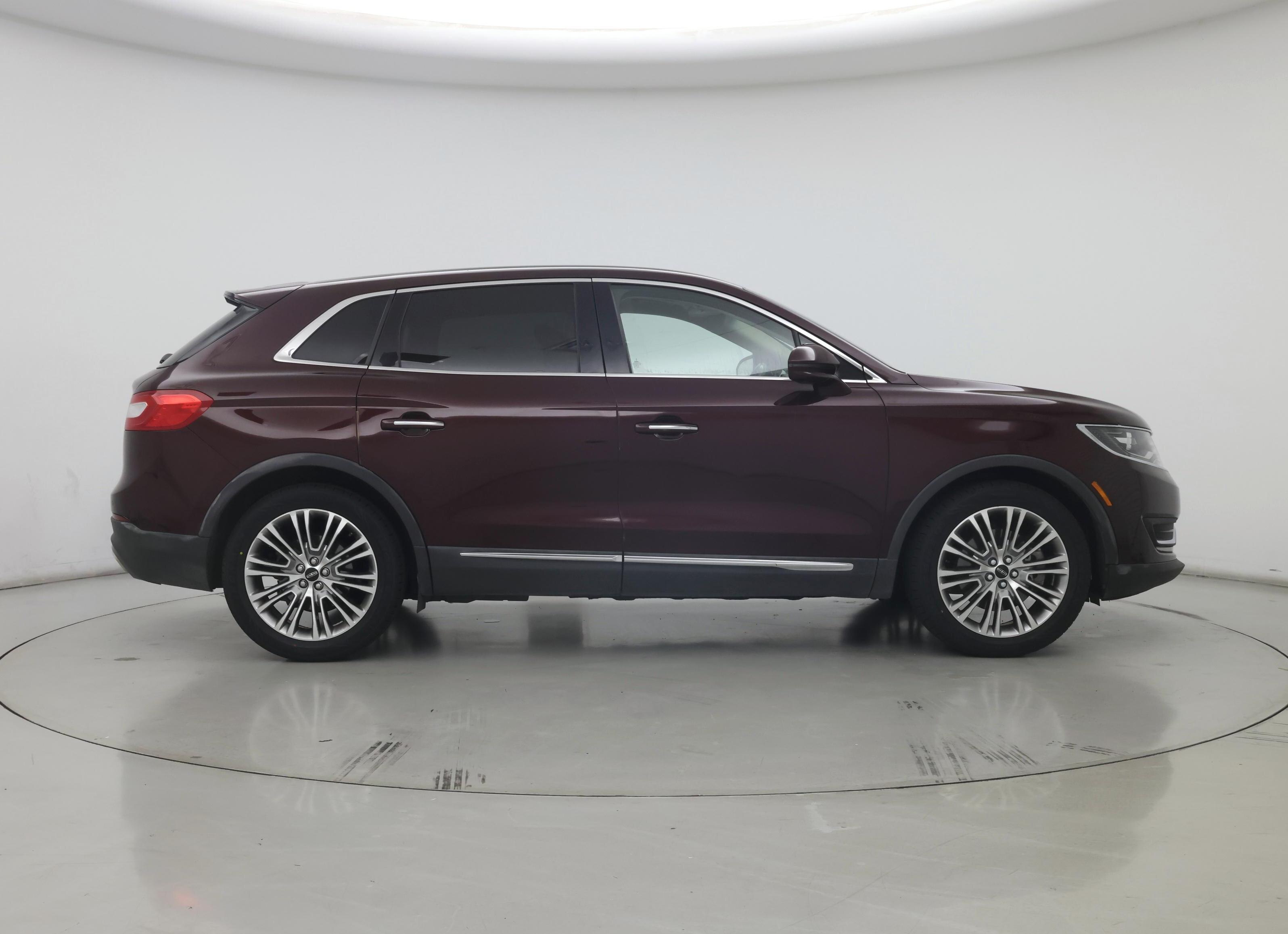 Thumbnail: 2017 Lincoln MKX - 7
