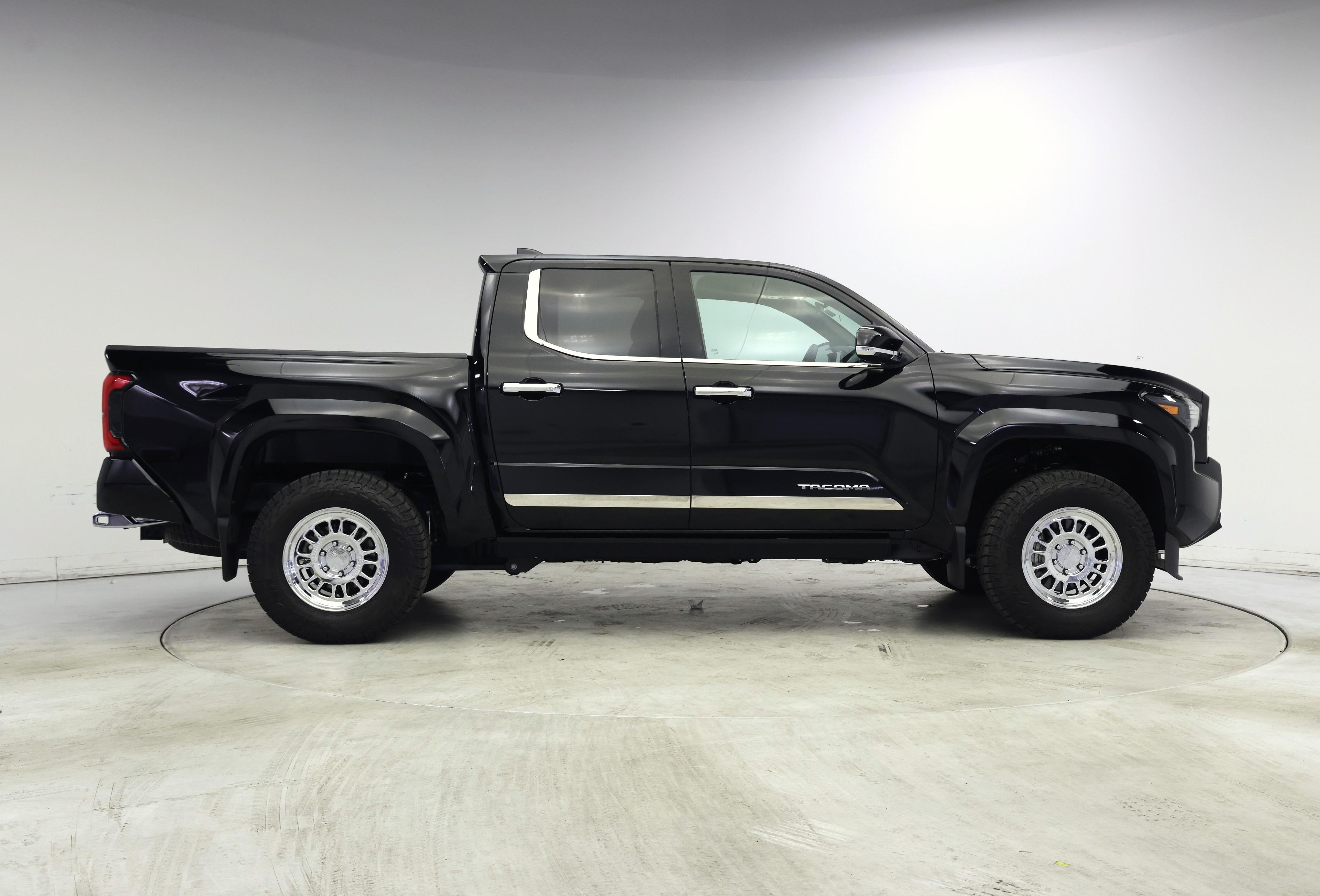Thumbnail: 2025 Toyota Tacoma - 7