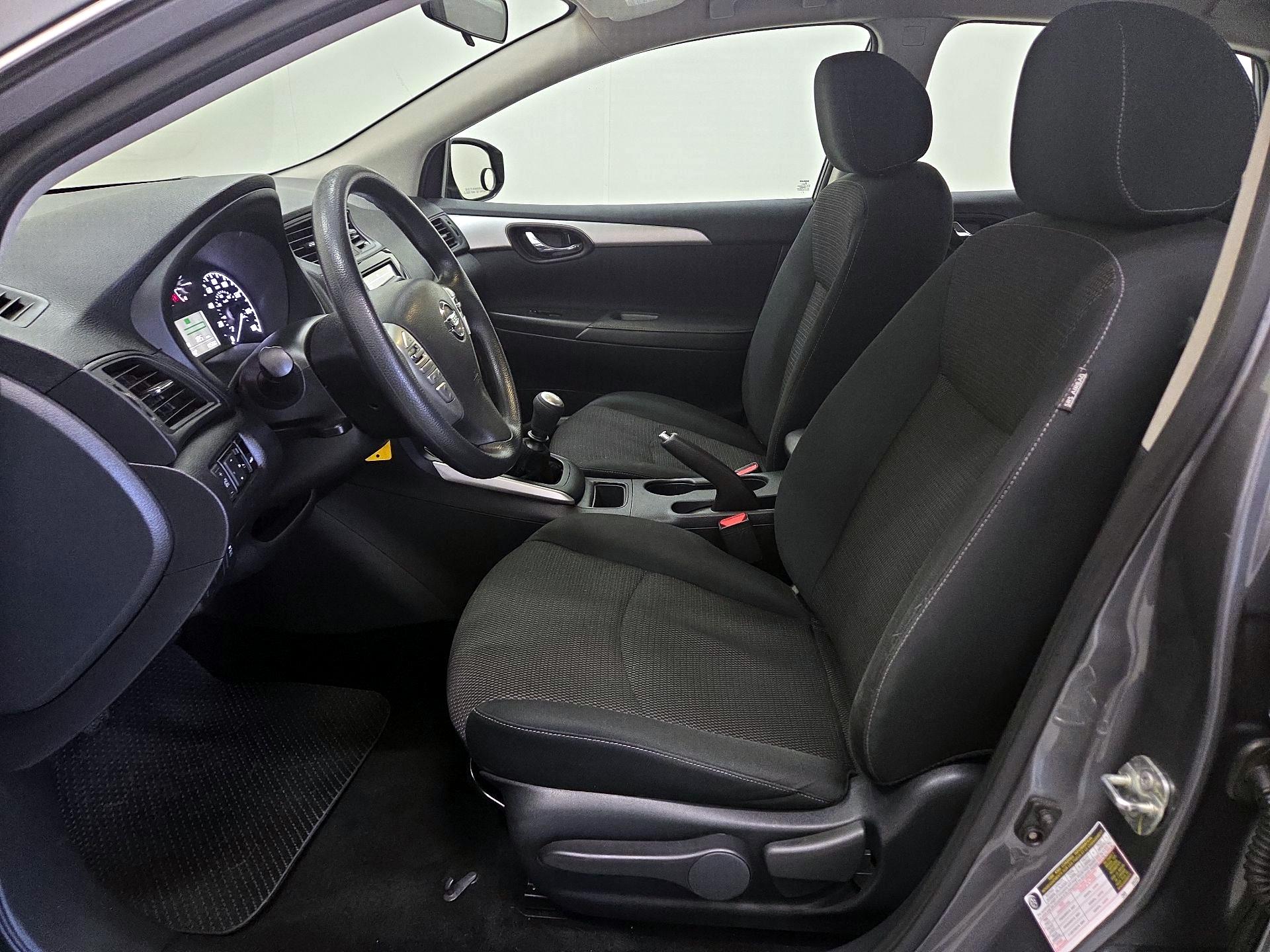 Thumbnail: 2019 Nissan Sentra - 11