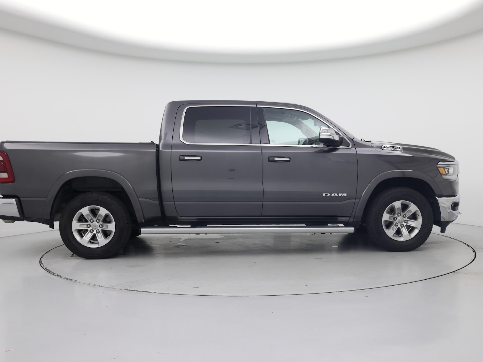 2019 RAM Ram 1500 Pickup Laramie - Photo 8