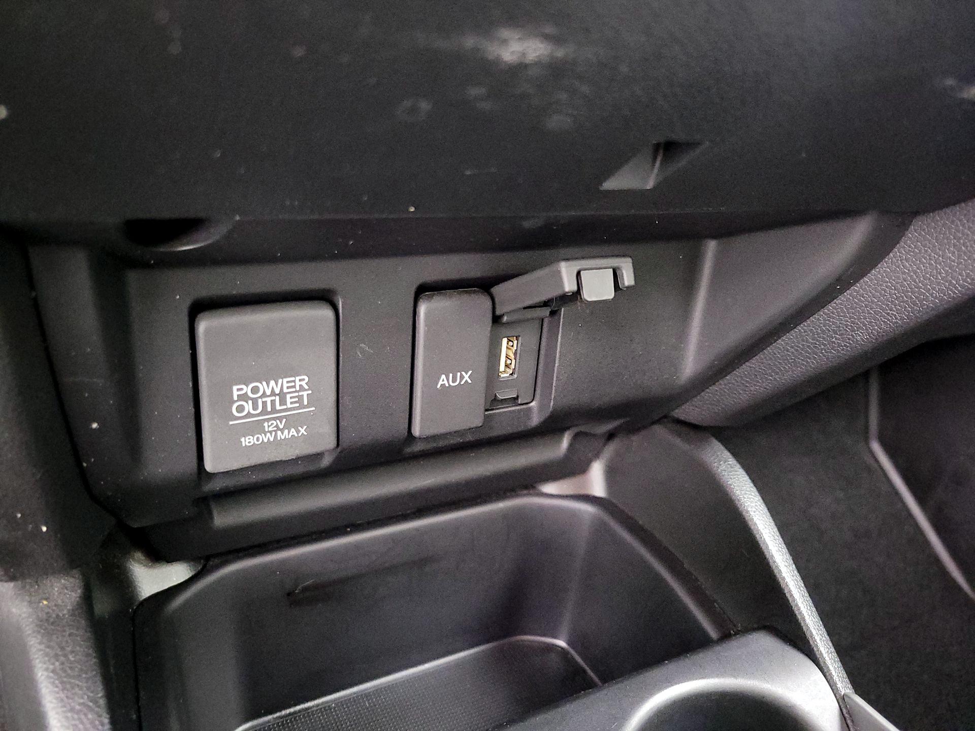 Thumbnail: 2016 Honda Fit - 18