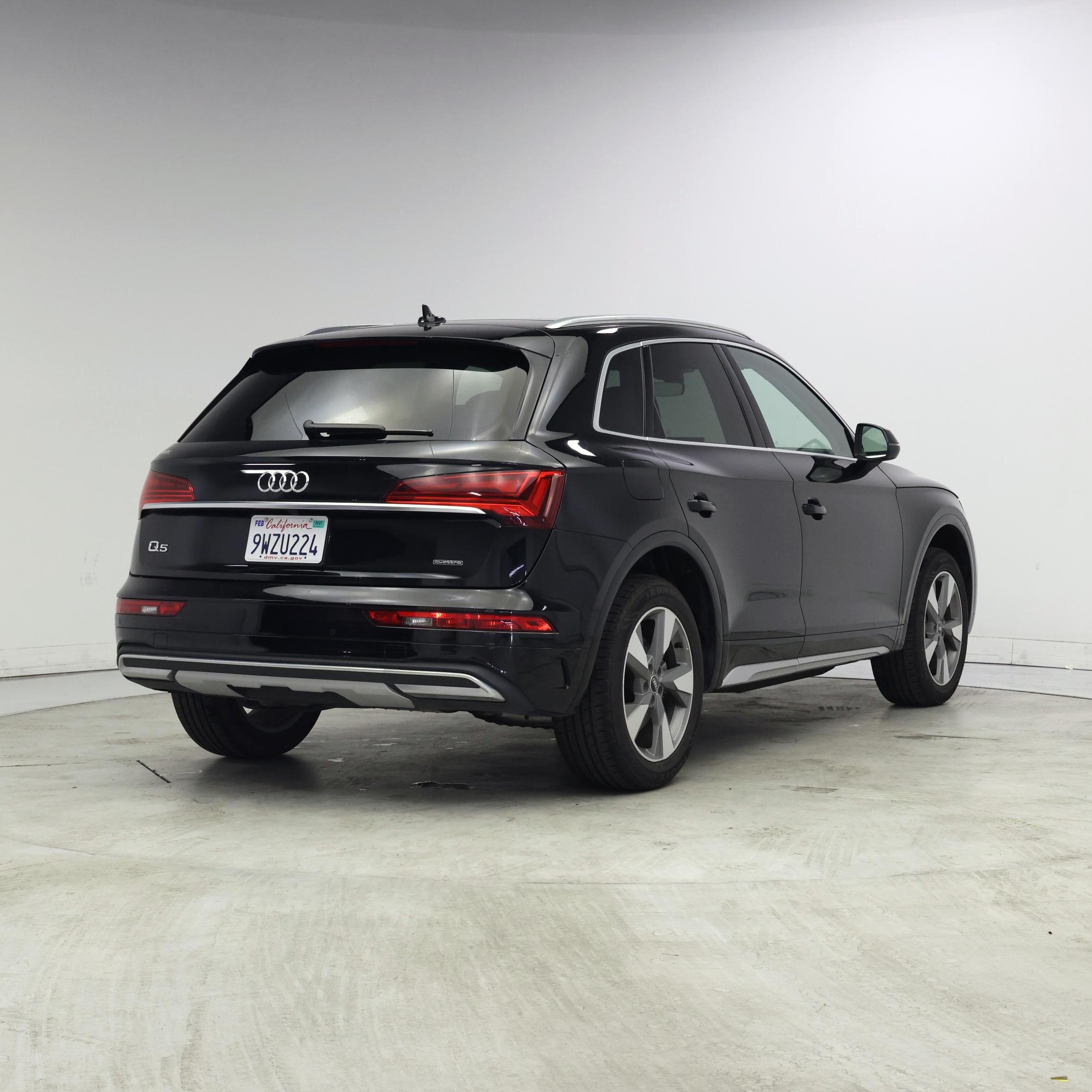Thumbnail: 2023 Audi Q5 - 8