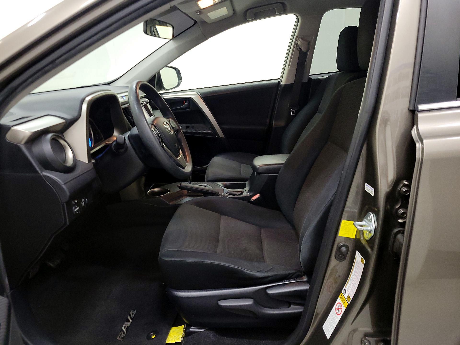 Thumbnail: 2014 Toyota RAV4 - 11