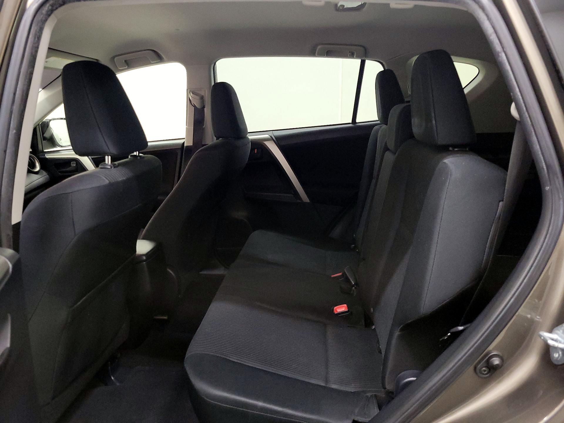 Thumbnail: 2014 Toyota RAV4 - 19